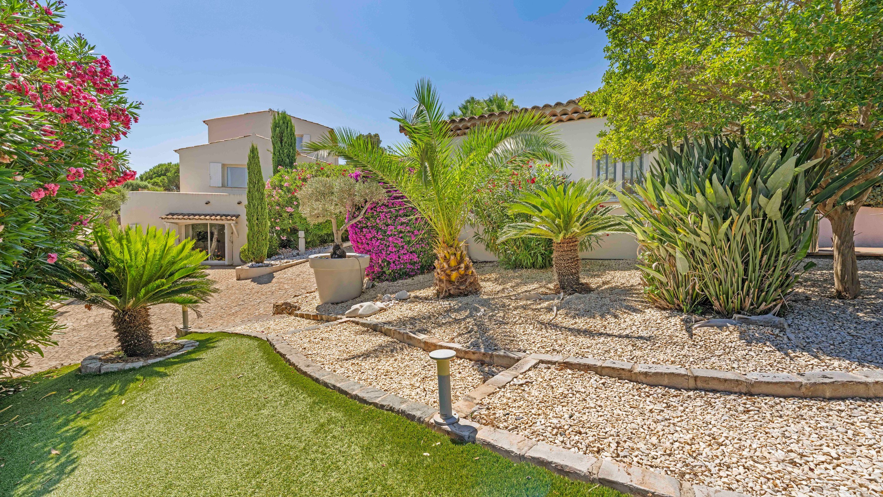  Beautiful Villa with Sea and Saint-Tropez view- Walking distance to the beach a… - 物件實景
