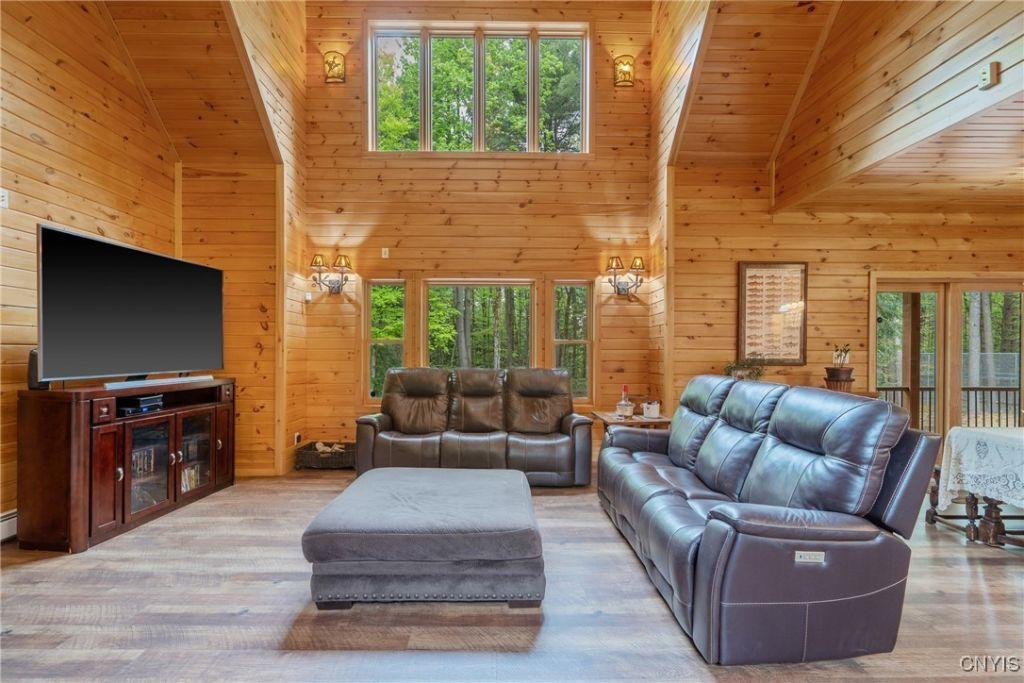 Cleveland, New York, 13042, United States, 4 Bedrooms Bedrooms, ,4 BathroomsBathrooms,Residential,For Sale,1821145