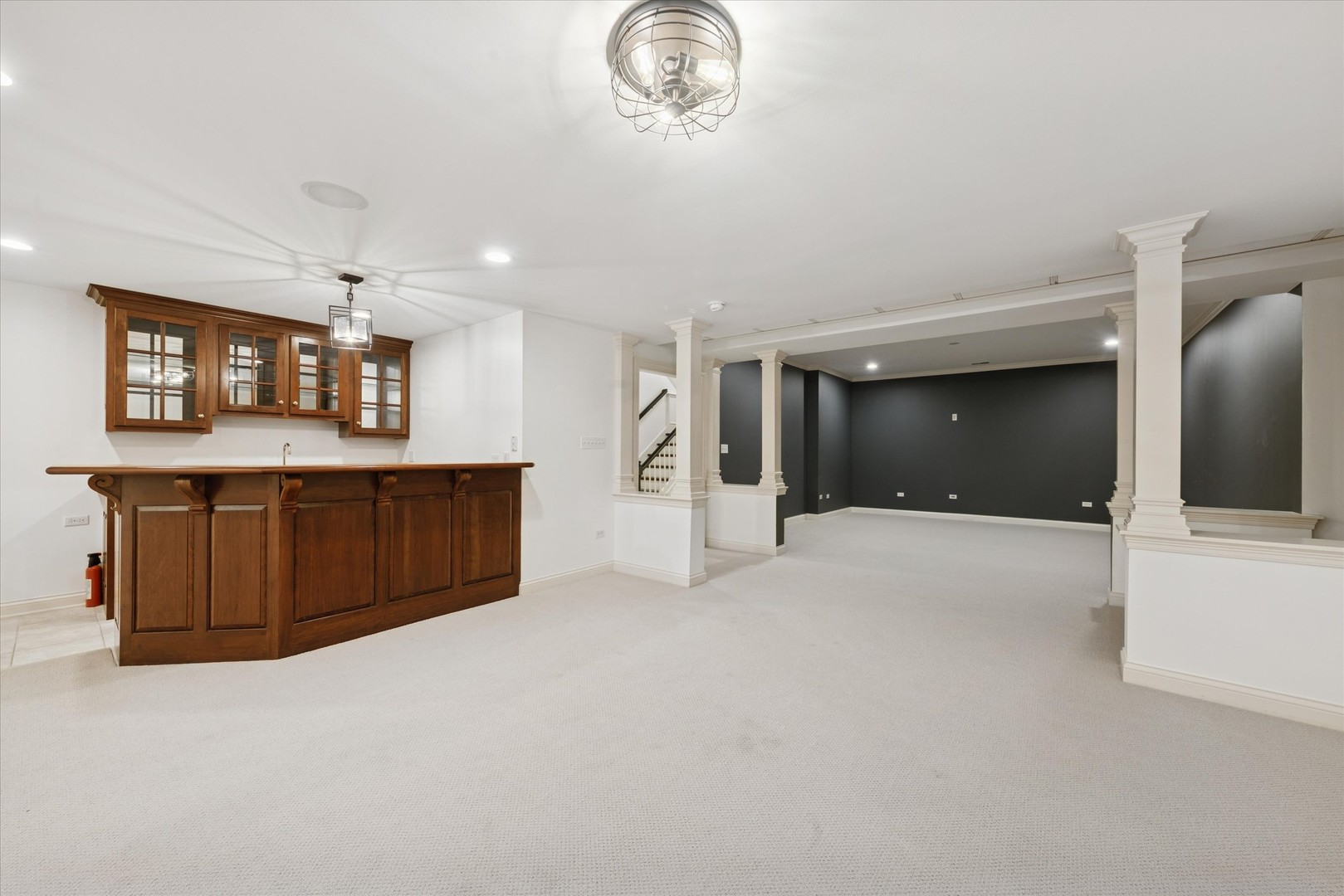Hinsdale, Illinois, 60521, United States, 6 Bedrooms Bedrooms, ,8 BathroomsBathrooms,Residential,For Sale,1939484