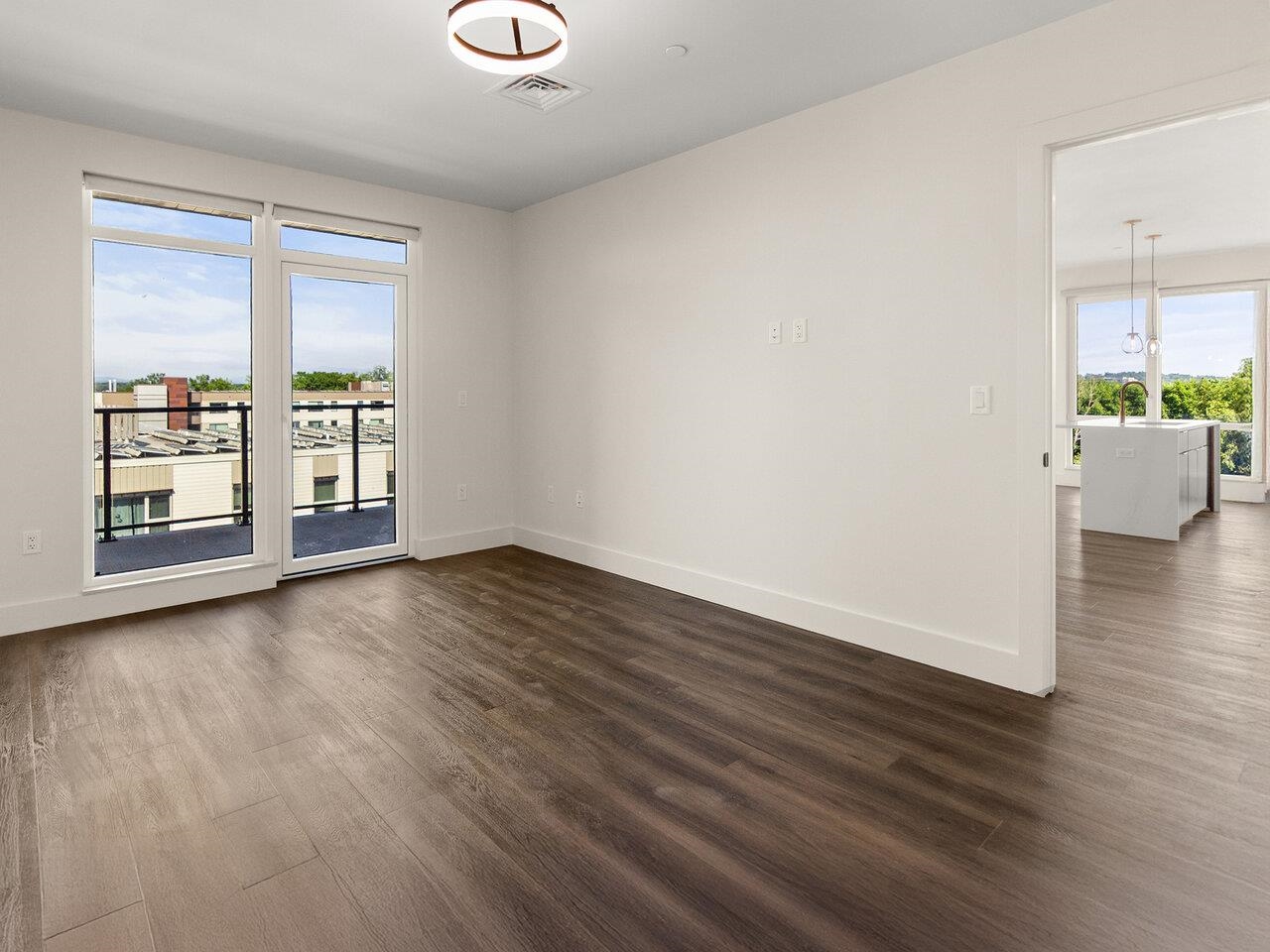 Burlington, Vermont, 05401, United States, 2 Bedrooms Bedrooms, ,1 BathroomBathrooms,Residential,For Sale,1777939