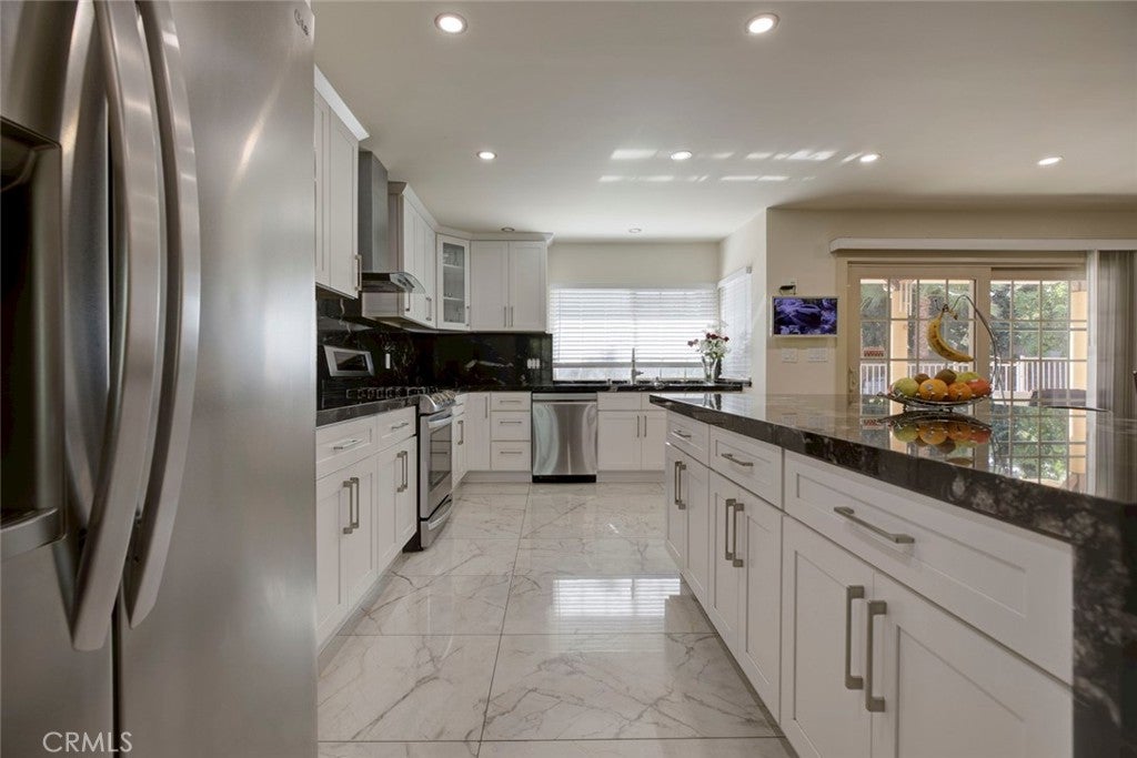 North Hills, California, 91343, United States, 4 Bedrooms Bedrooms, ,4 BathroomsBathrooms,Residential,For Sale,1997104