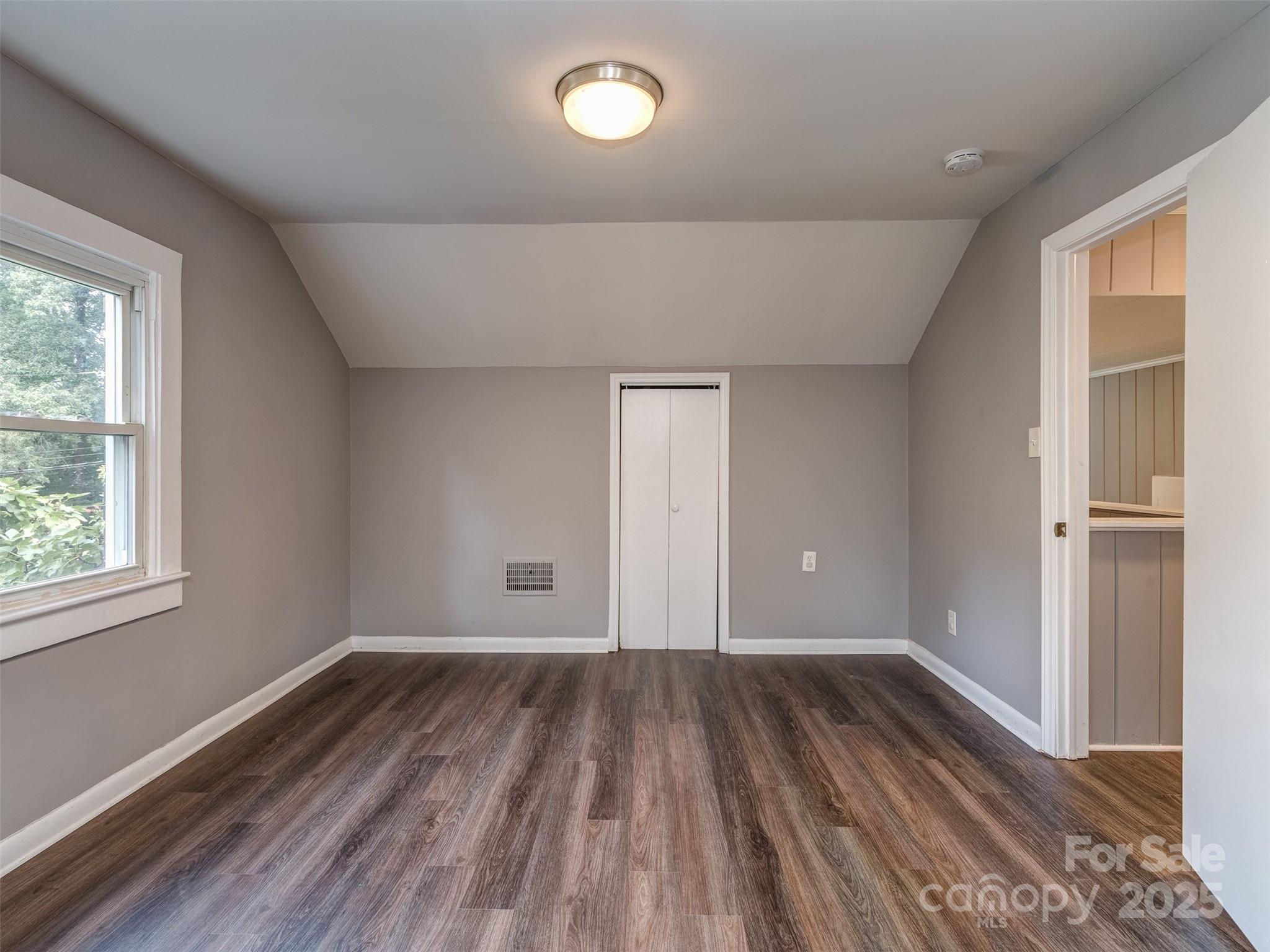 Charlotte, North Carolina, 28205, United States, 4 Bedrooms Bedrooms, ,1 BathroomBathrooms,Residential,For Sale,1933386