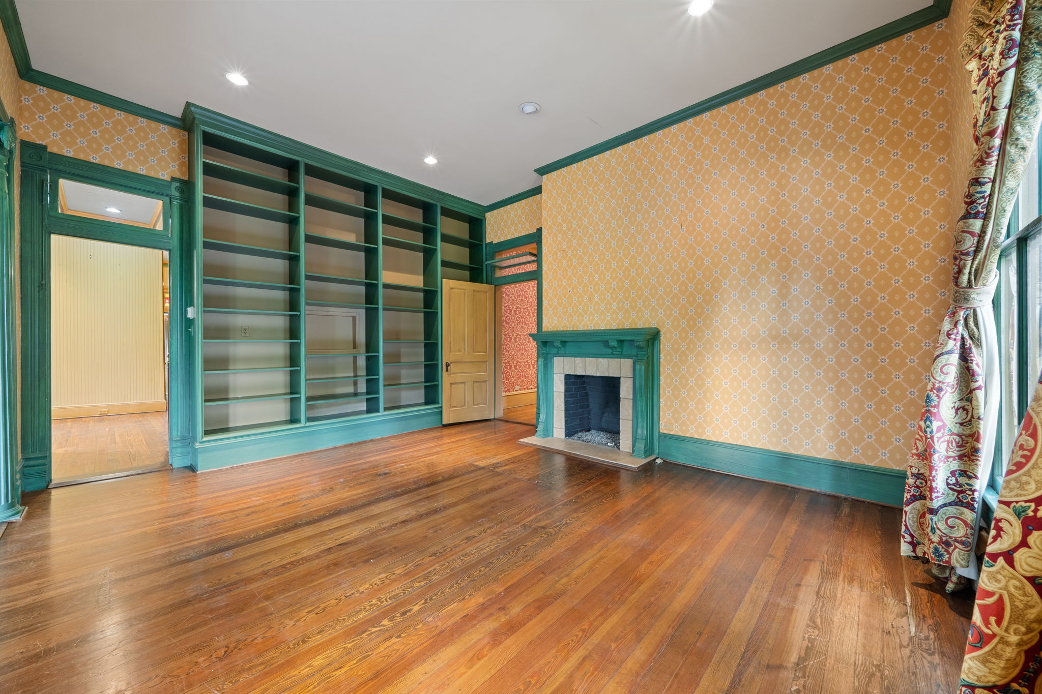 San Marcos, Texas, 78666, United States, 3 Bedrooms Bedrooms, ,4 BathroomsBathrooms,Residential,For Sale,1981922