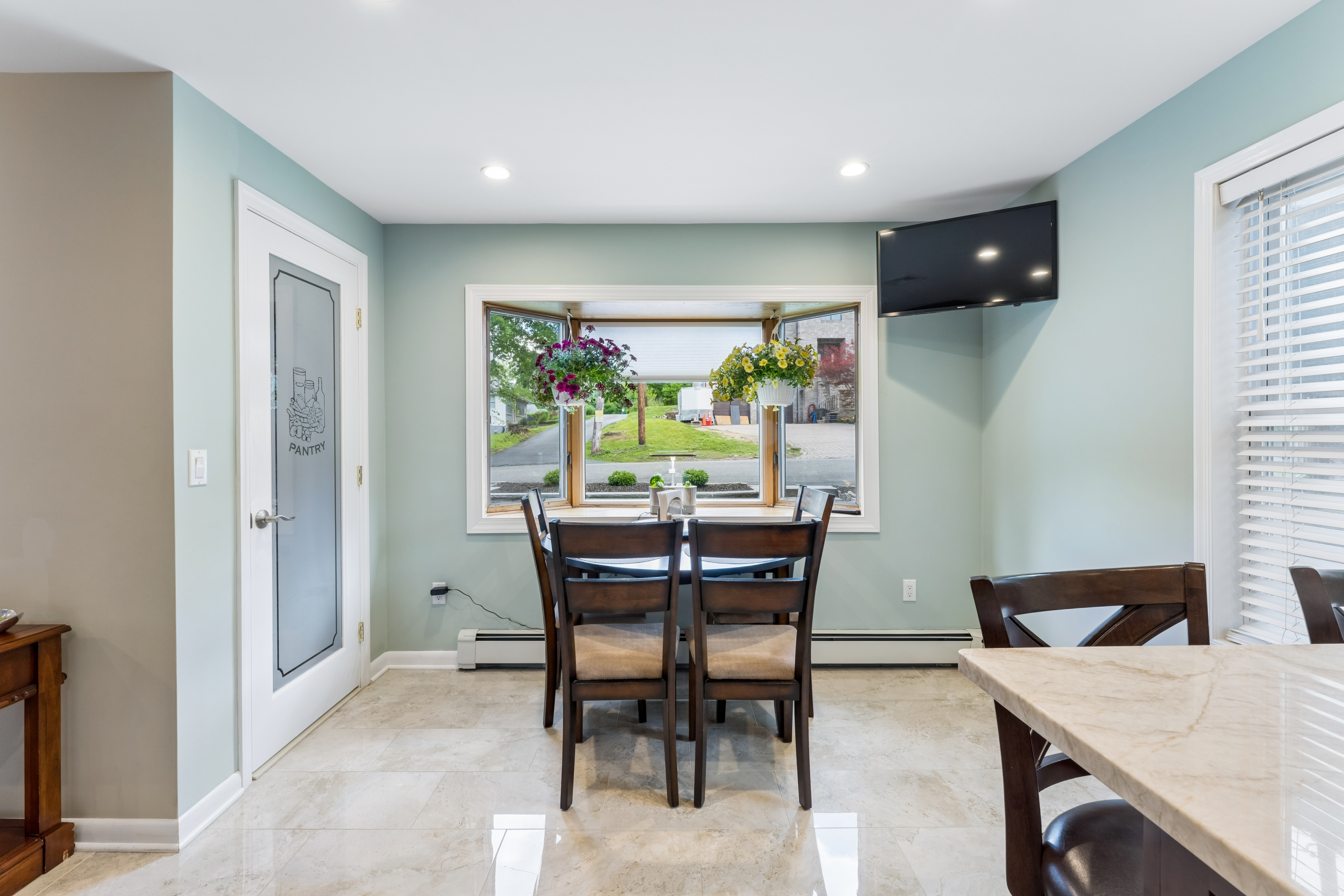 Towaco, New Jersey, 07082, United States, 4 Bedrooms Bedrooms, ,3 BathroomsBathrooms,Residential,For Sale,2048058