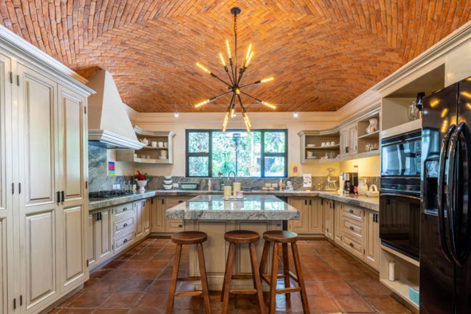 Malaga, San Miguel de Allende, Guanajuato, 37797, Mexico, 4 Bedrooms Bedrooms, ,3 BathroomsBathrooms,Residential,For Sale,Malaga,1625691