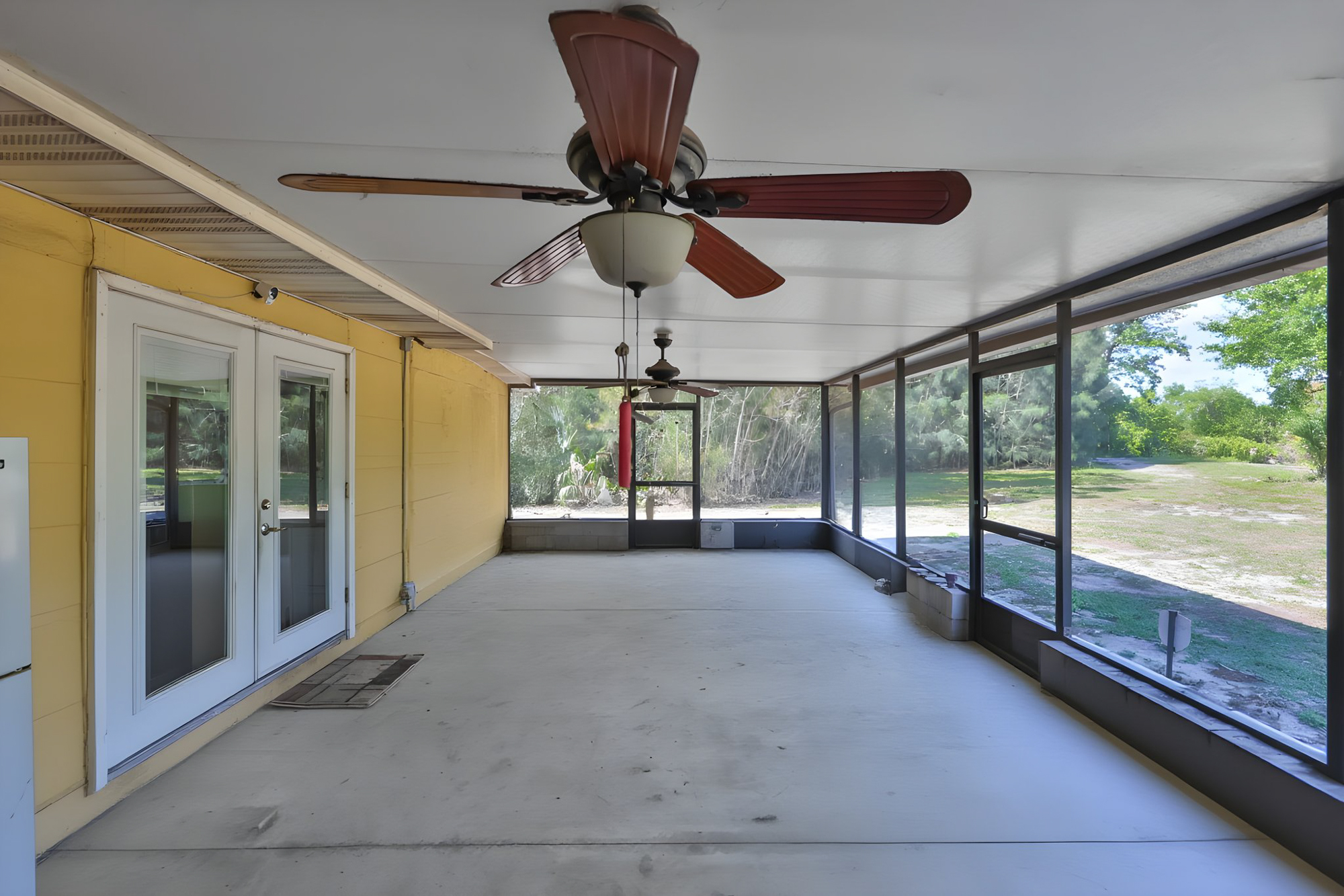 Wimauma, Florida, 33598, United States, 3 Bedrooms Bedrooms, ,2 BathroomsBathrooms,Residential,For Sale,2048380