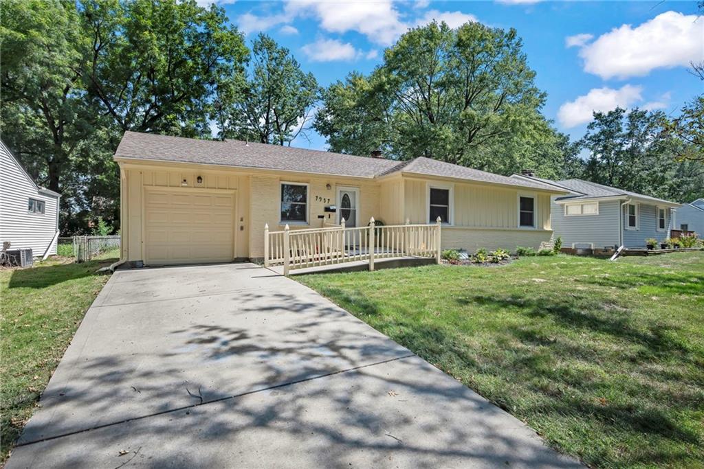 Pennsylvania Ave, Kansas City, MO 64114 #1