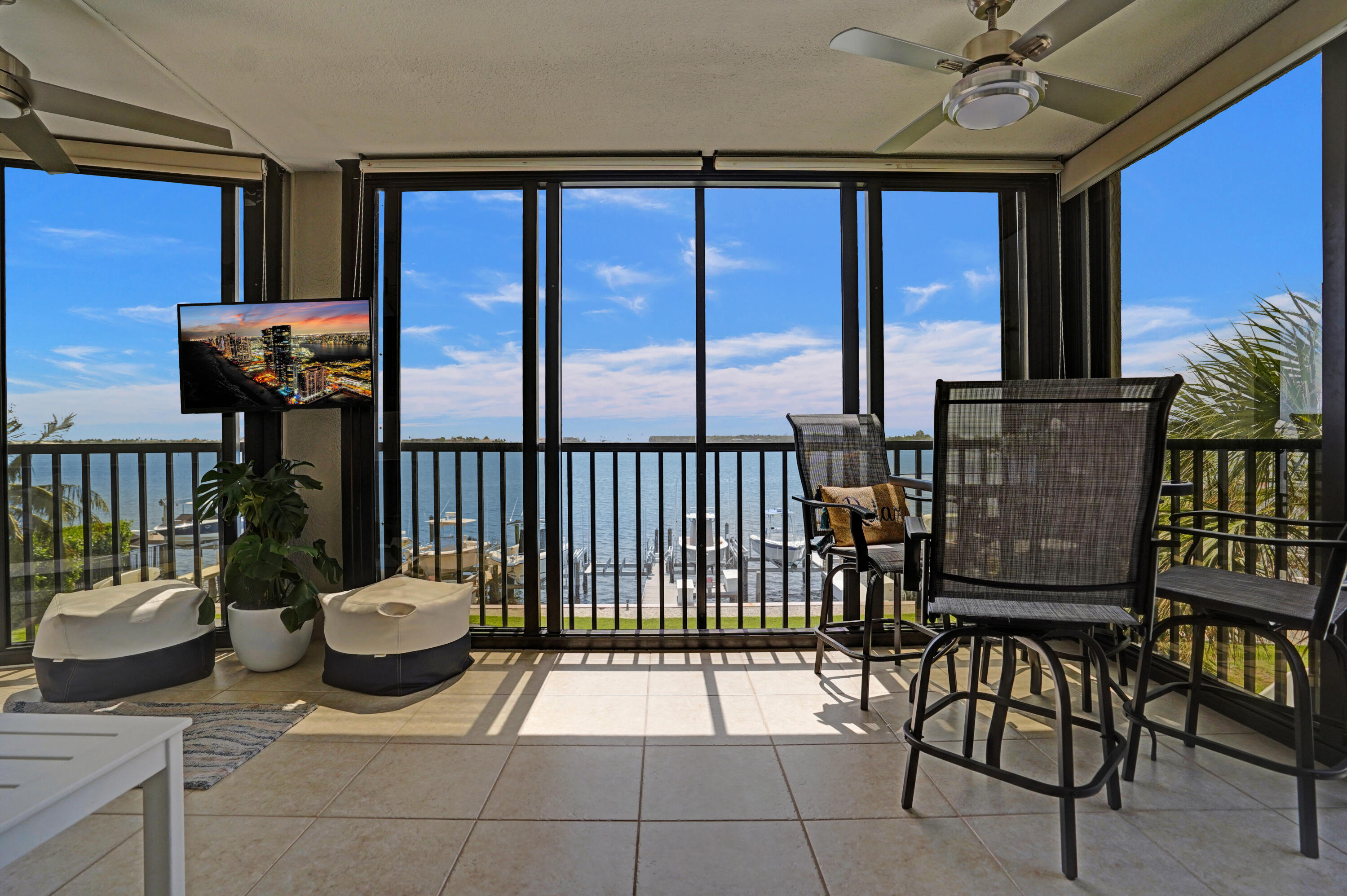 Boynton Beach, Florida, 33435, United States, 2 Bedrooms Bedrooms, ,2 BathroomsBathrooms,Residential,For Sale,1849946
