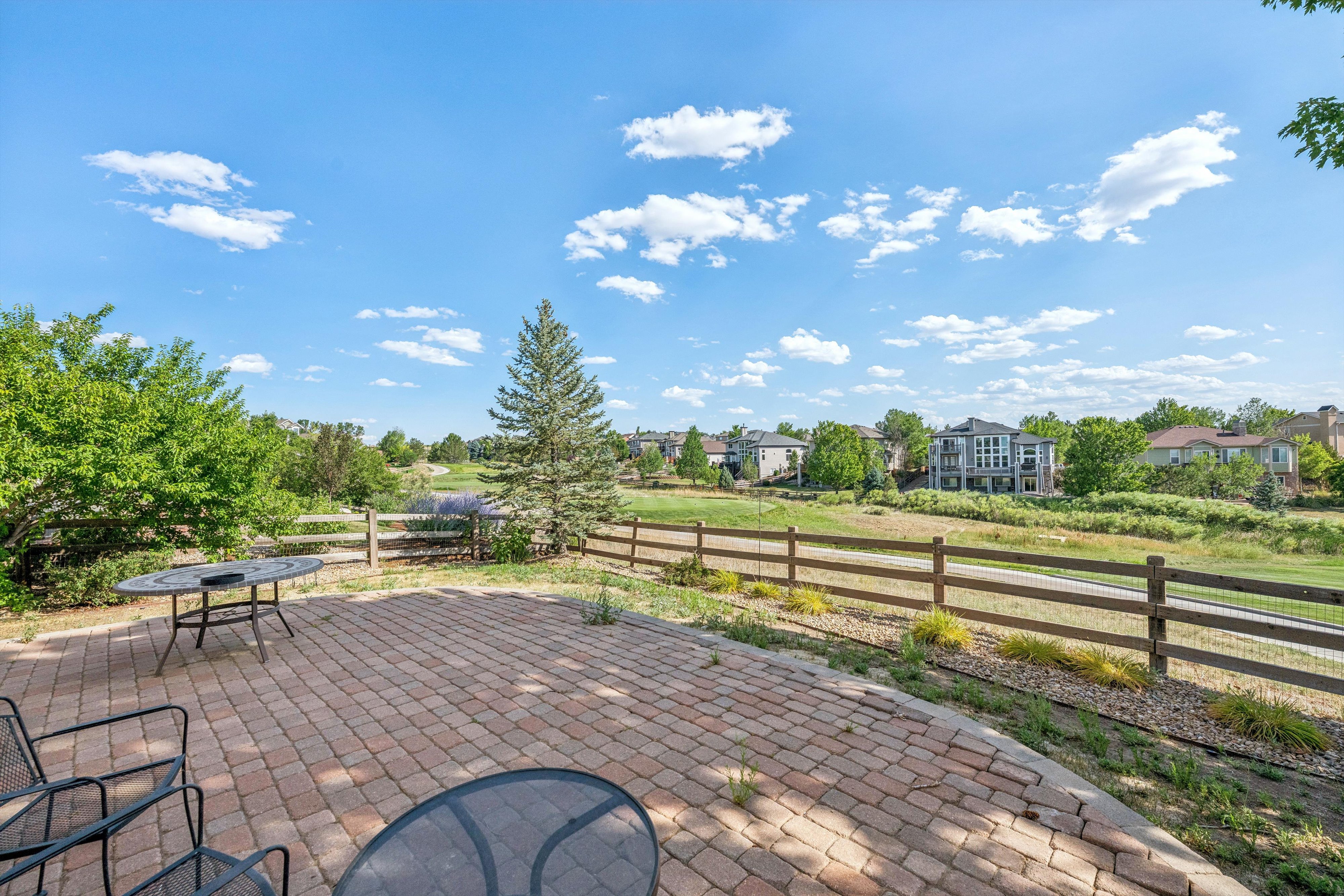  Updated 2 Story Home on the Fairway of Rocky Mountain National Golf Course - 物件實景