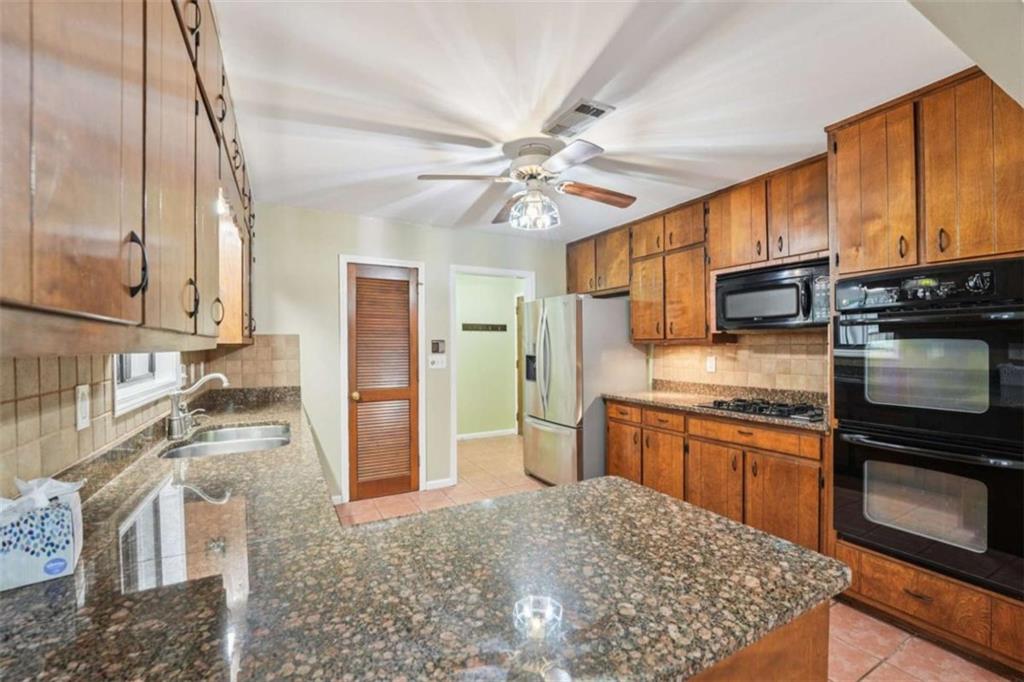 Marietta, Georgia, 30068, United States, 4 Bedrooms Bedrooms, ,3 BathroomsBathrooms,Residential,For Sale,1977177