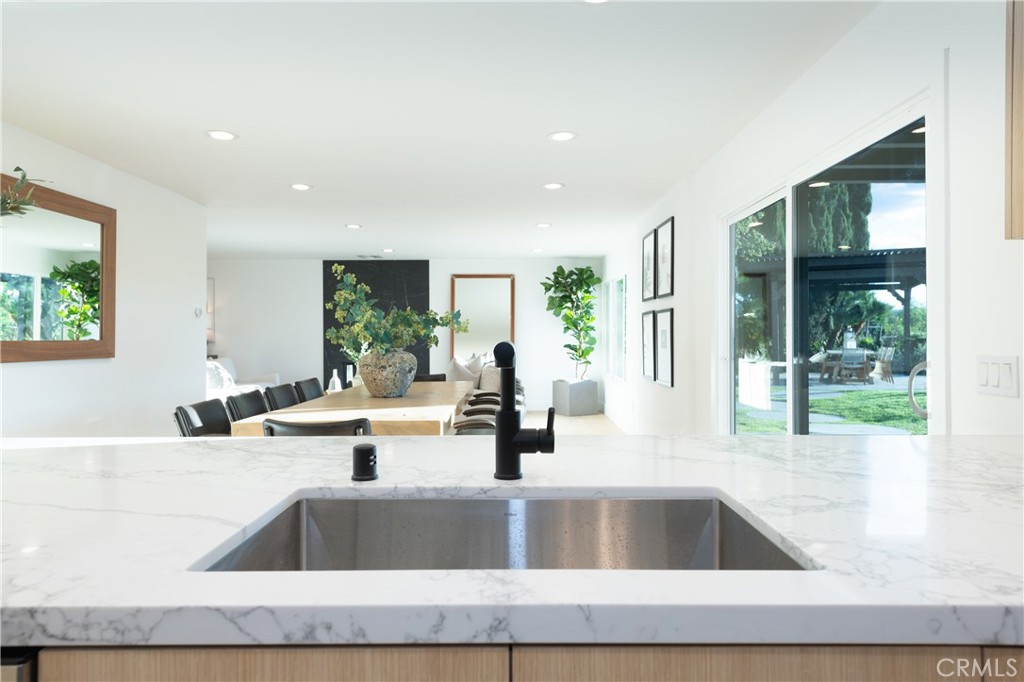 Woodland Hills, California, 91367, United States, 5 Bedrooms Bedrooms, ,4 BathroomsBathrooms,Residential,For Sale,2003511