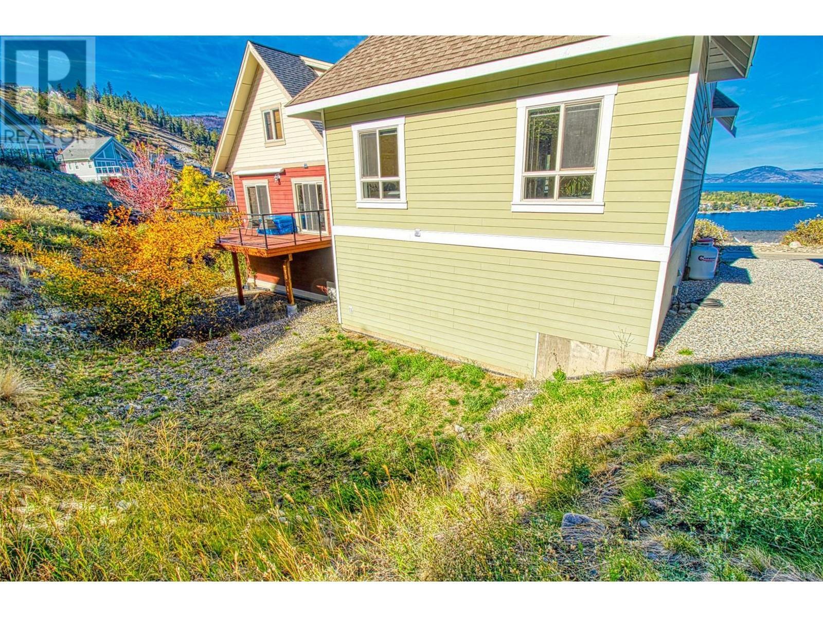 KELOWNA, British Columbia, V1Z 3R8, CA, 3 Bedrooms Bedrooms, ,2 BathroomsBathrooms,Residential,For Sale,1836917