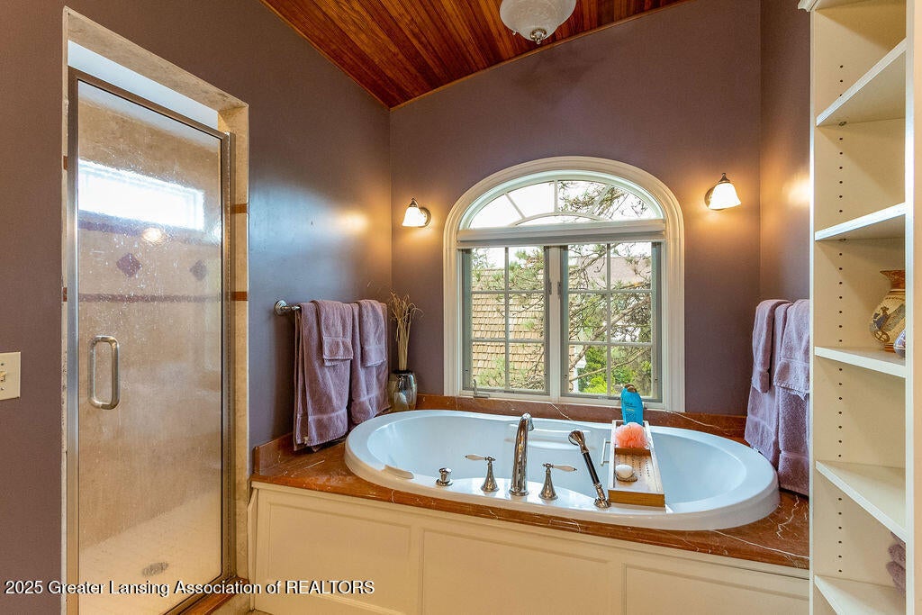 East Lansing, Michigan, 48823, United States, 6 Bedrooms Bedrooms, ,6 BathroomsBathrooms,Residential,For Sale,1818368