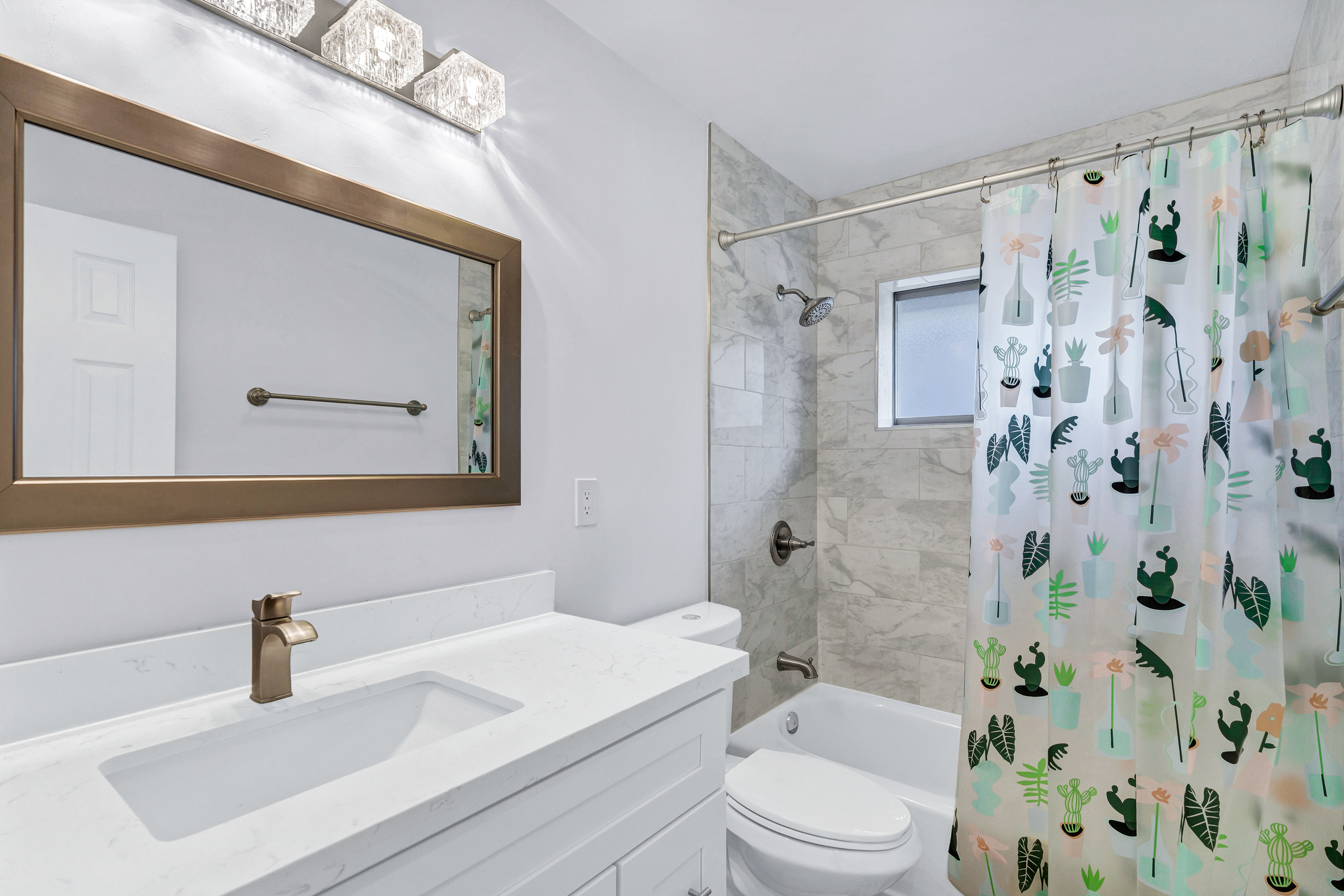 Phoenix, Arizona, 85016, United States, 4 Bedrooms Bedrooms, ,3 BathroomsBathrooms,Residential,For Sale,2013793