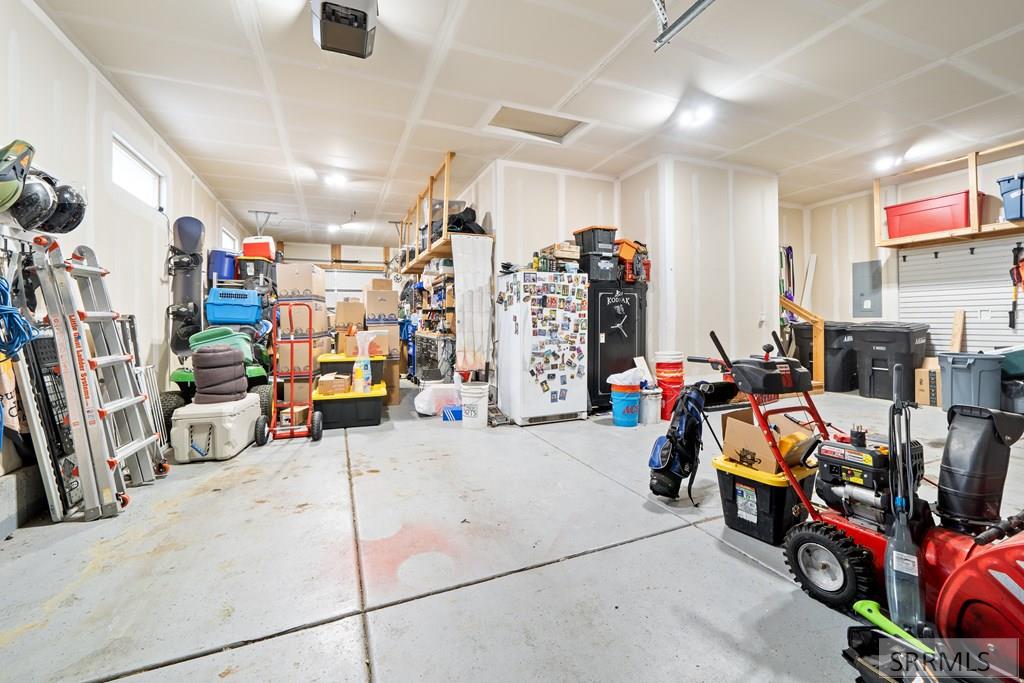 AMMON, Idaho, 83406, United States, 6 Bedrooms Bedrooms, ,3 BathroomsBathrooms,Residential,For Sale,2014866