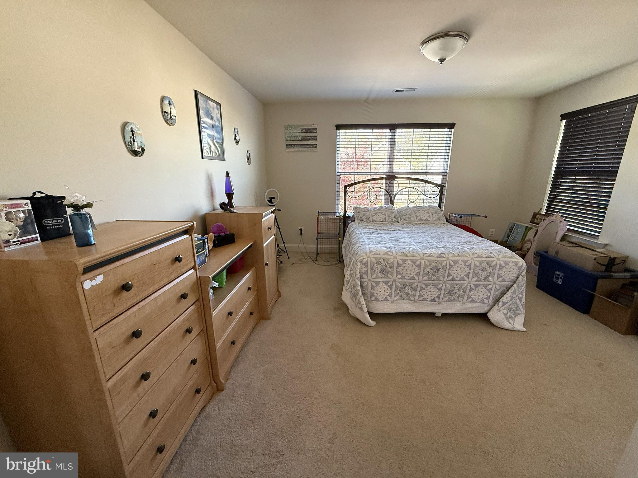 Waldorf, Maryland, 20603, United States, 5 Bedrooms Bedrooms, ,4 BathroomsBathrooms,Residential,For Sale,1976975