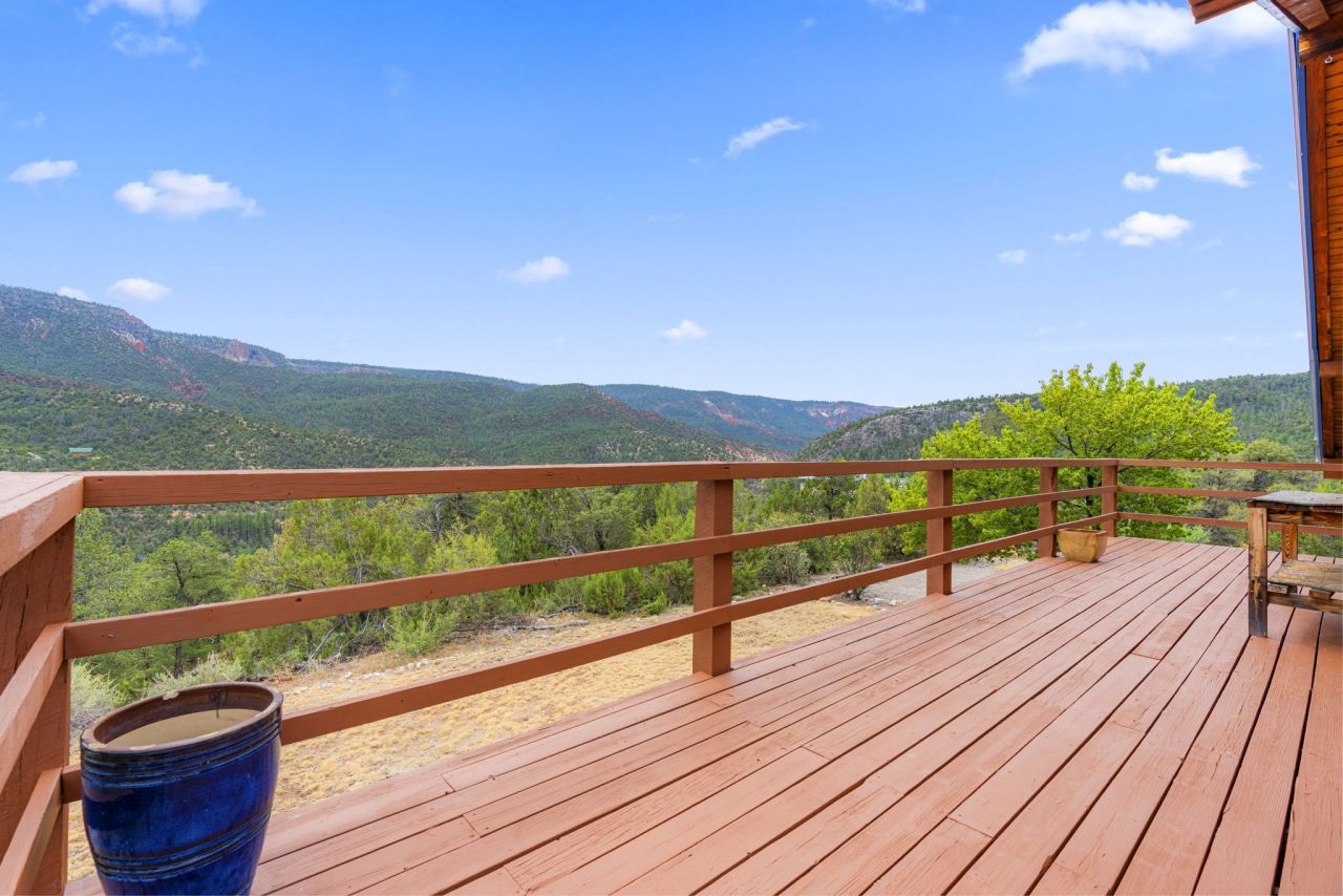 Jemez Springs, New Mexico, 87025, United States, 3 Bedrooms Bedrooms, ,3 BathroomsBathrooms,Residential,For Sale,1912004