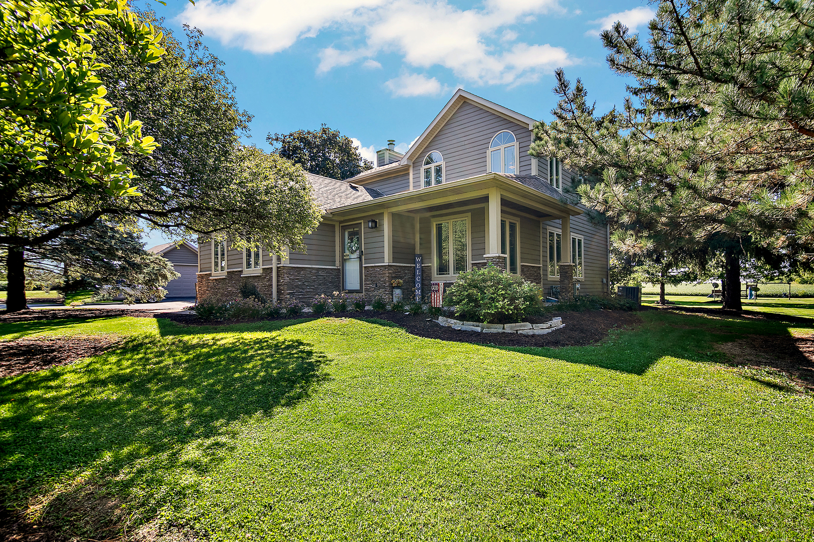 Manhattan, Illinois, 60442, United States, 3 Bedrooms Bedrooms, ,3 BathroomsBathrooms,Residential,For Sale,1939587