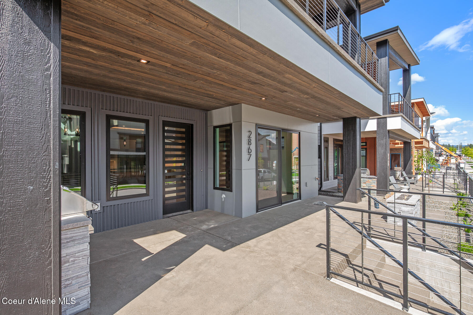 Coeur d'Alene, Idaho, 83814, United States, 3 Bedrooms Bedrooms, ,4 BathroomsBathrooms,Residential,For Sale,2048490