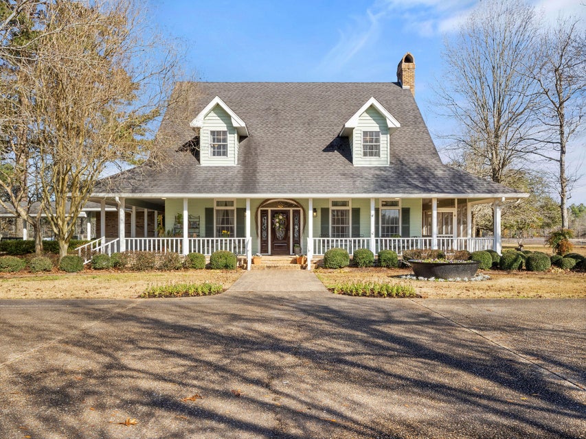 Deridder, Louisiana, 70634, United States, 6 Bedrooms Bedrooms, ,3 BathroomsBathrooms,Residential,For Sale,1978006