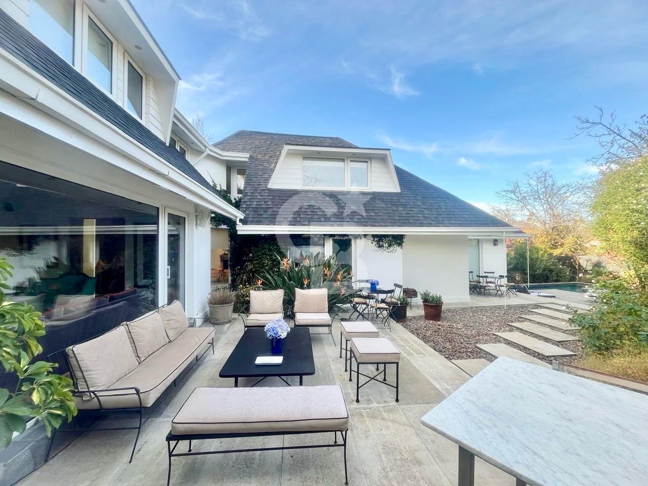 Lo Barnechea, Chile, 5 Bedrooms Bedrooms, ,6 BathroomsBathrooms,Residential,For Sale,2001003