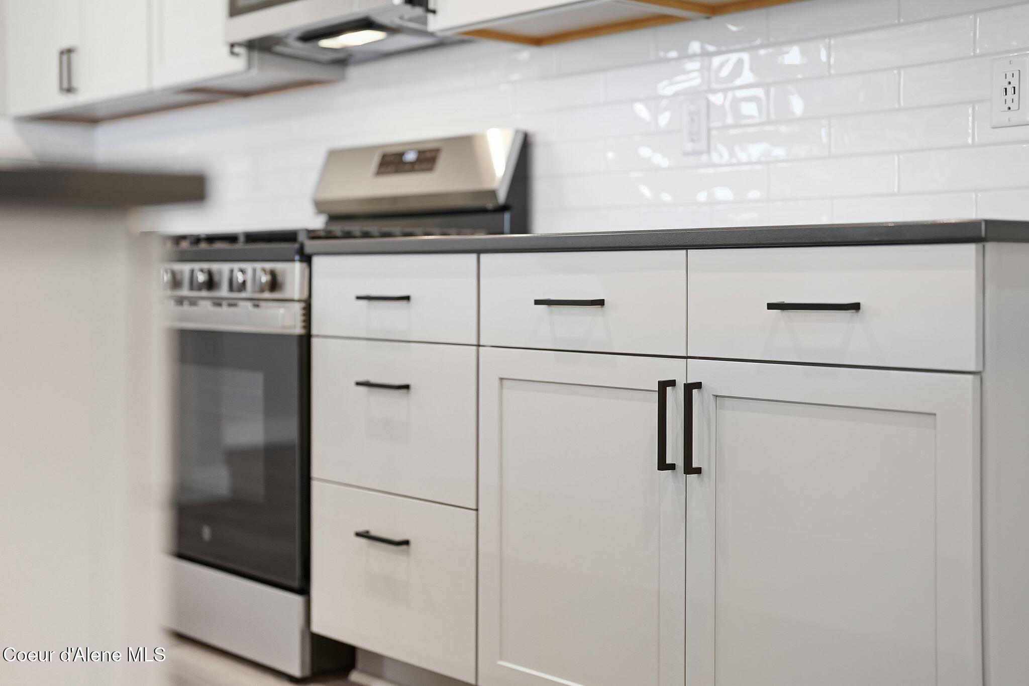 Coeur d'Alene, Idaho, 83815, United States, 4 Bedrooms Bedrooms, ,3 BathroomsBathrooms,Residential,For Sale,2015993