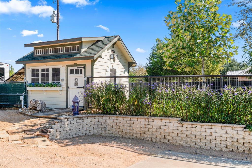 Midlothian, Texas, 76065, United States, 5 Bedrooms Bedrooms, ,4 BathroomsBathrooms,Residential,For Sale,1977052