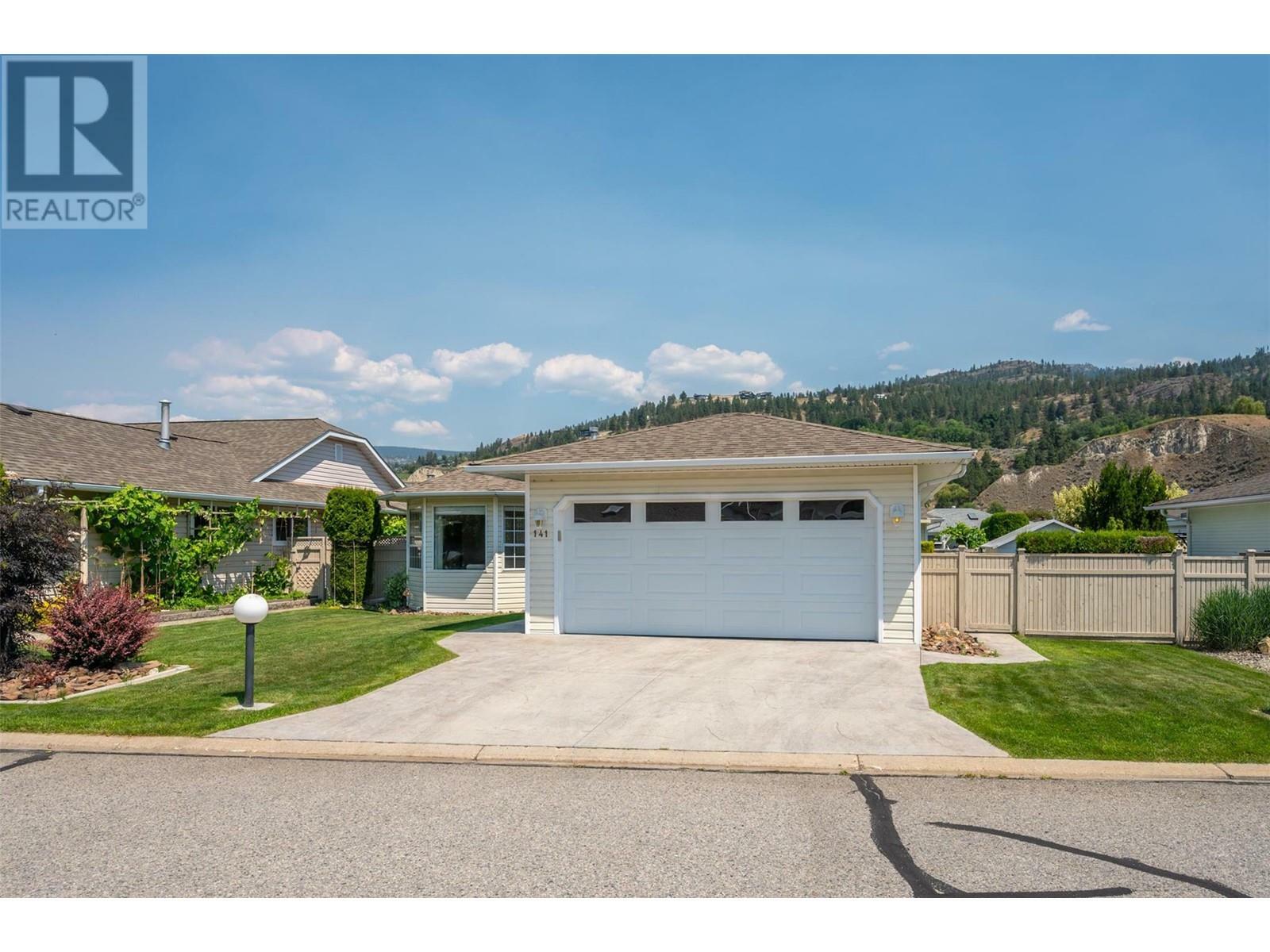 PENTICTON, British Columbia, V2A 8H9, CA, 2 Bedrooms Bedrooms, ,2 BathroomsBathrooms,Residential,For Sale,1961131