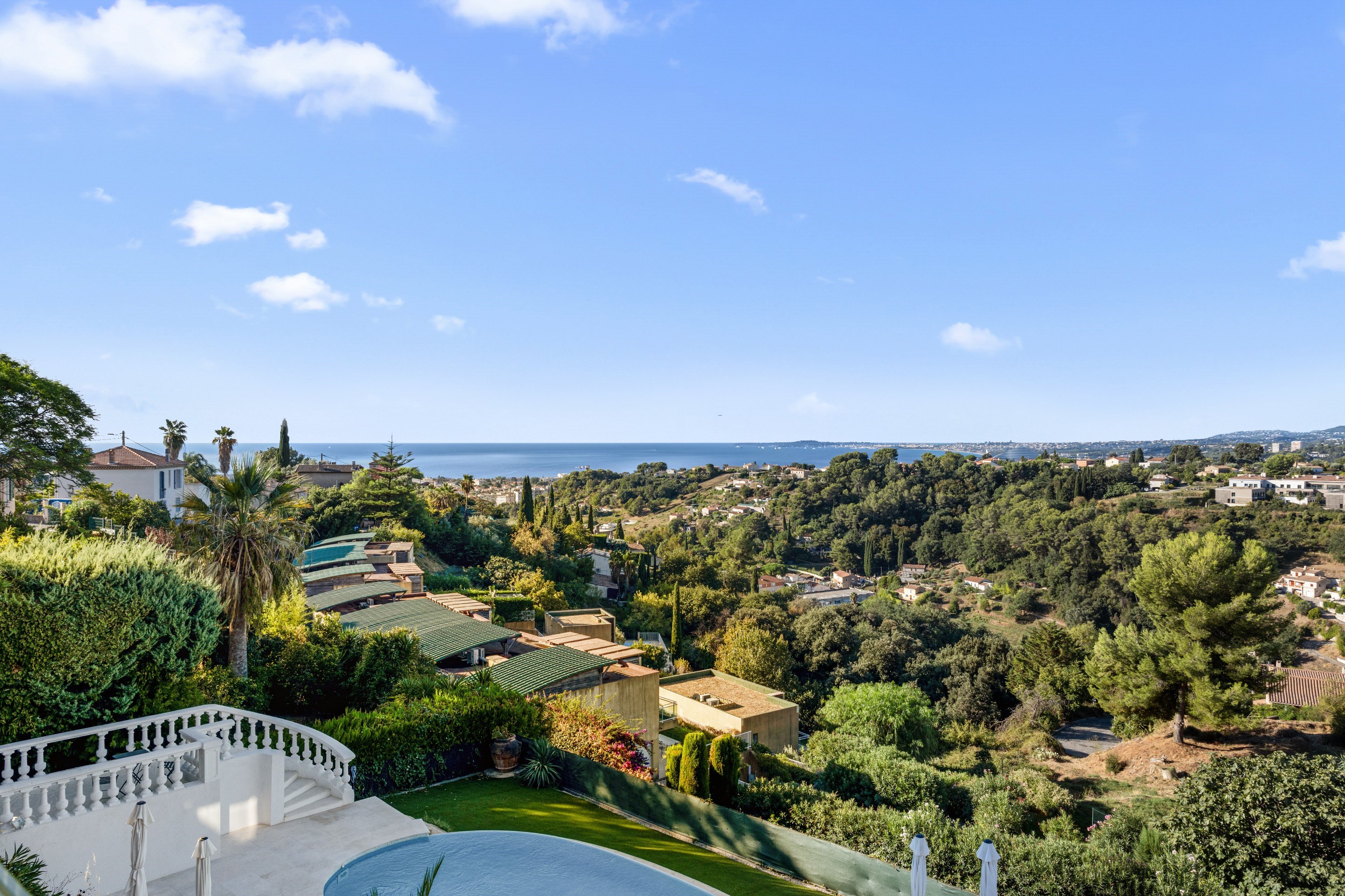  Luxury sea view villa for sale in Cagnes-sur-Mer with guest house - 物件實景