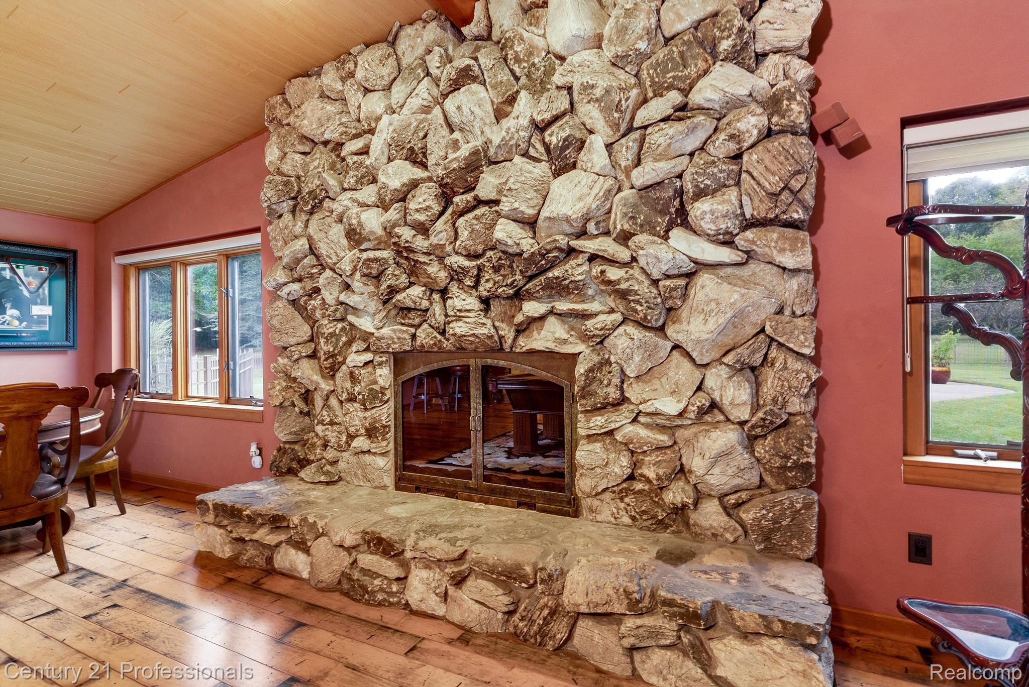 Holly, Michigan, 48442, United States, 4 Bedrooms Bedrooms, ,4 BathroomsBathrooms,Residential,For Sale,1943640