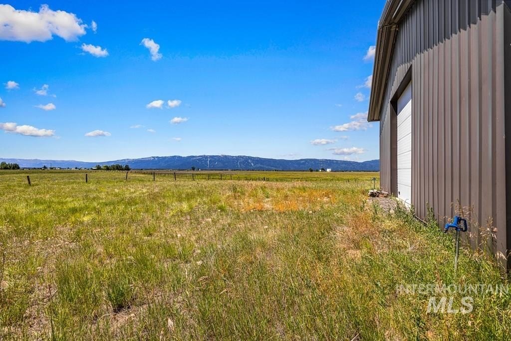 Donnelly, Idaho, 83615, United States, ,Residential,For Sale,1772260
