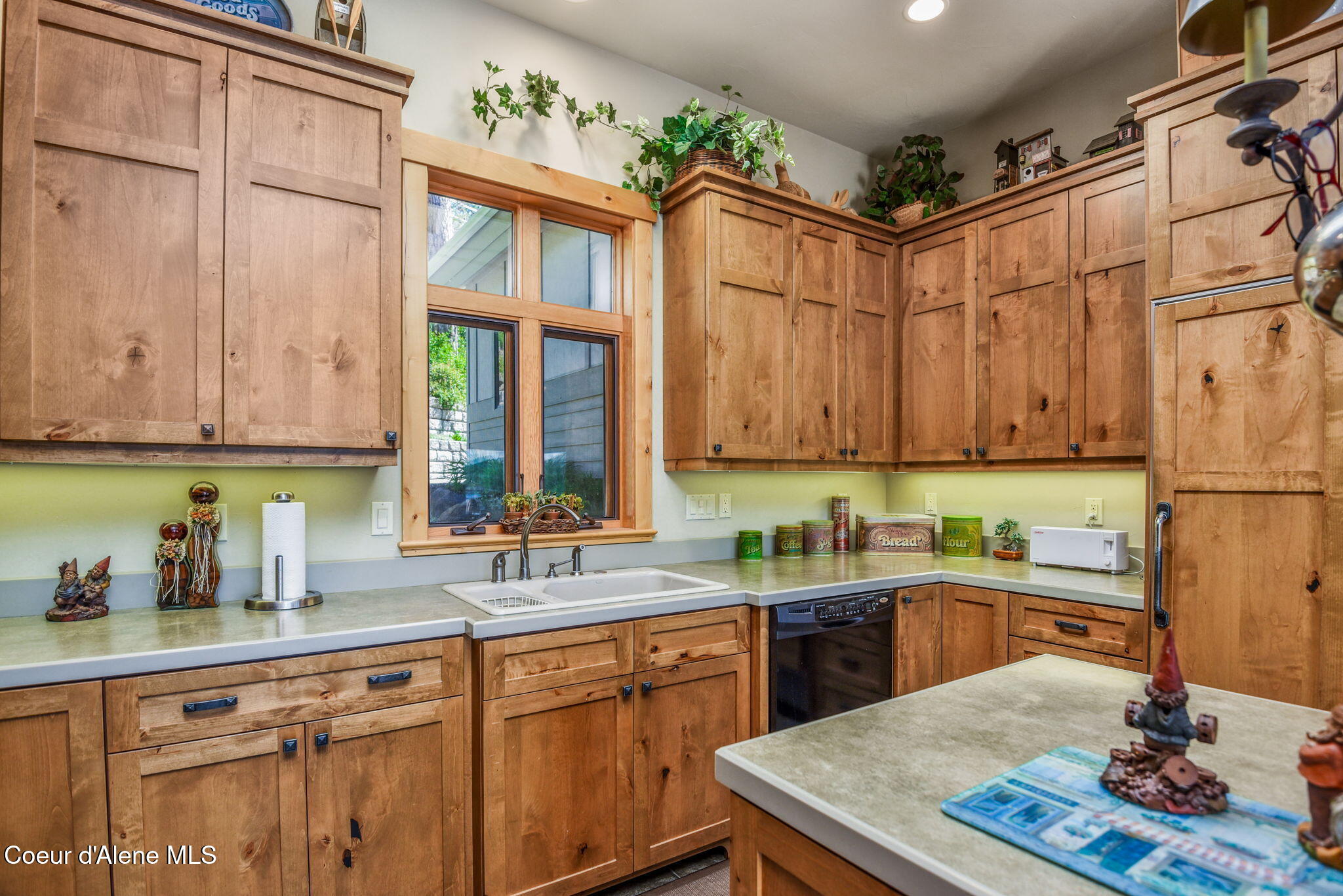 Harrison, Idaho, 83833, United States, 5 Bedrooms Bedrooms, ,4 BathroomsBathrooms,Residential,For Sale,1834560