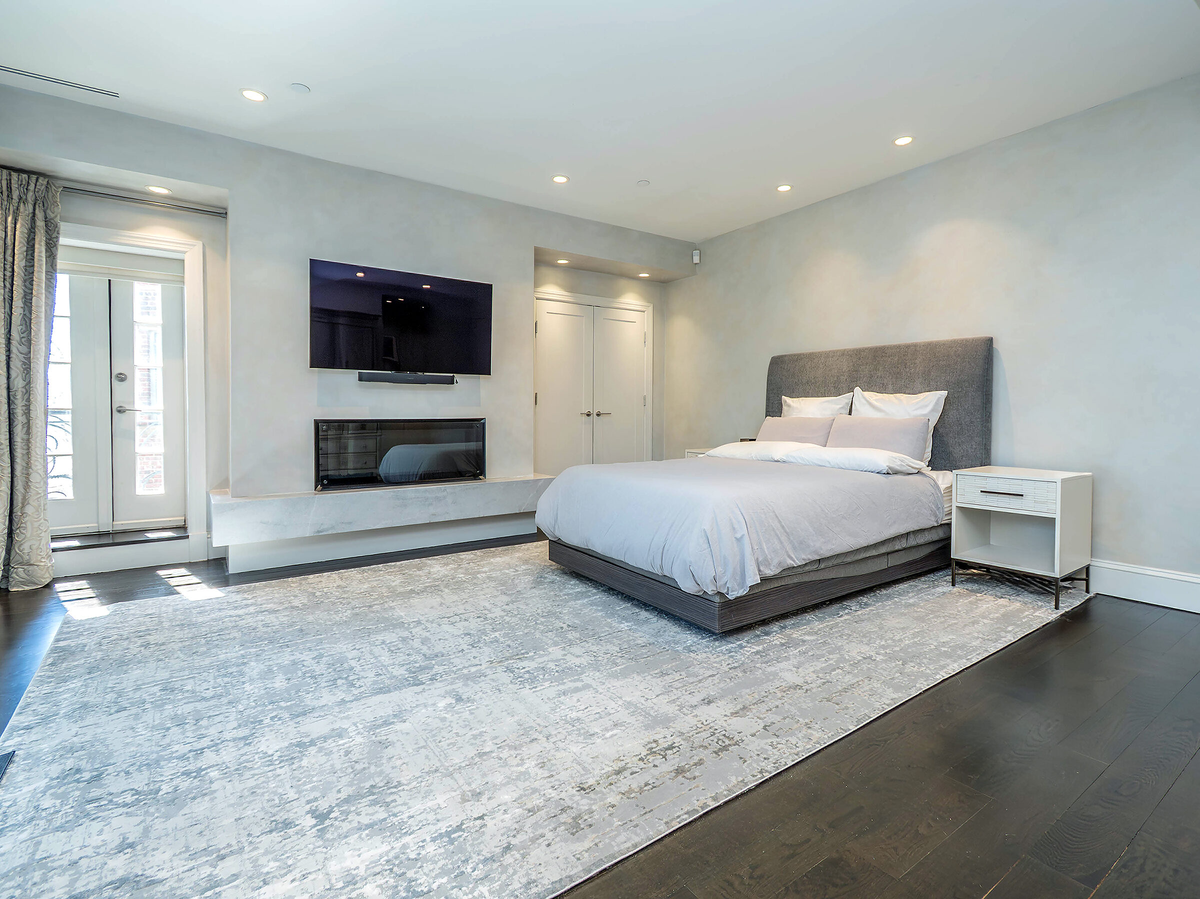  155 Estate Court, Roslyn Heights, NY, 11577 - 物件實景