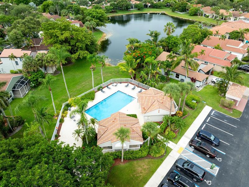 Pembroke Pines, Florida, 33027, United States, 3 Bedrooms Bedrooms, ,2 BathroomsBathrooms,Residential,For Sale,1885741