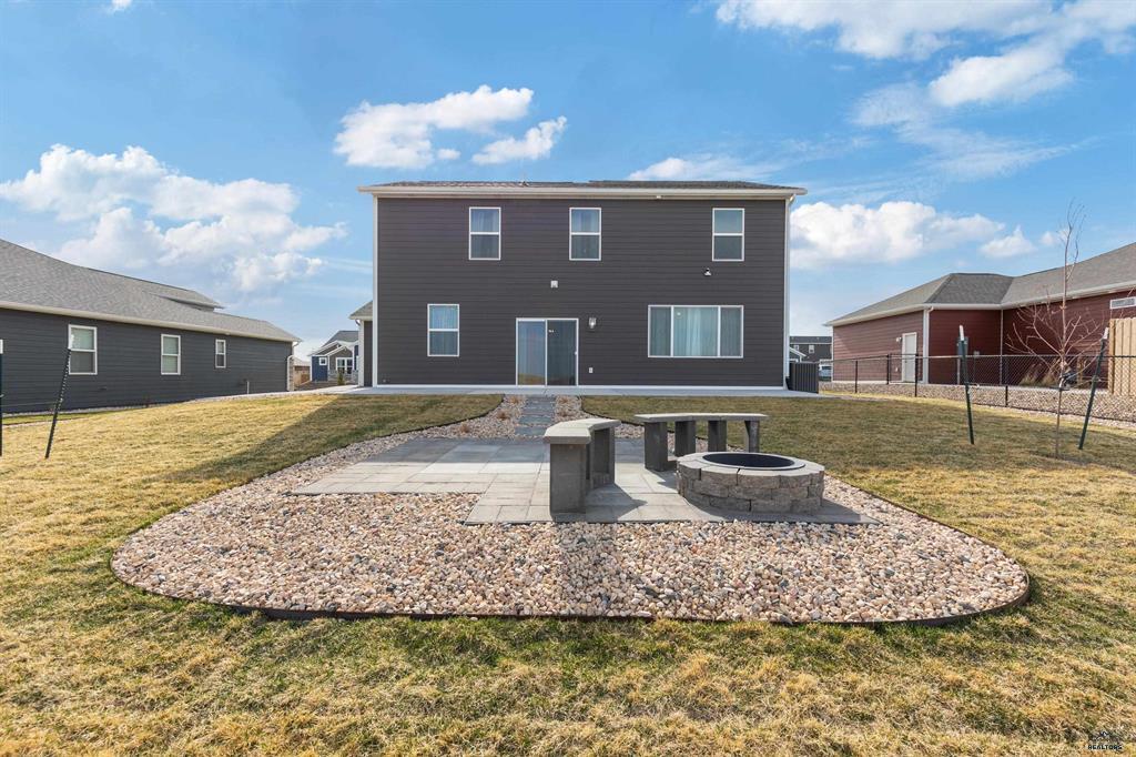 Rapid City, South Dakota, 57703, United States, 3 Bedrooms Bedrooms, ,3 BathroomsBathrooms,Residential,For Sale,1863610