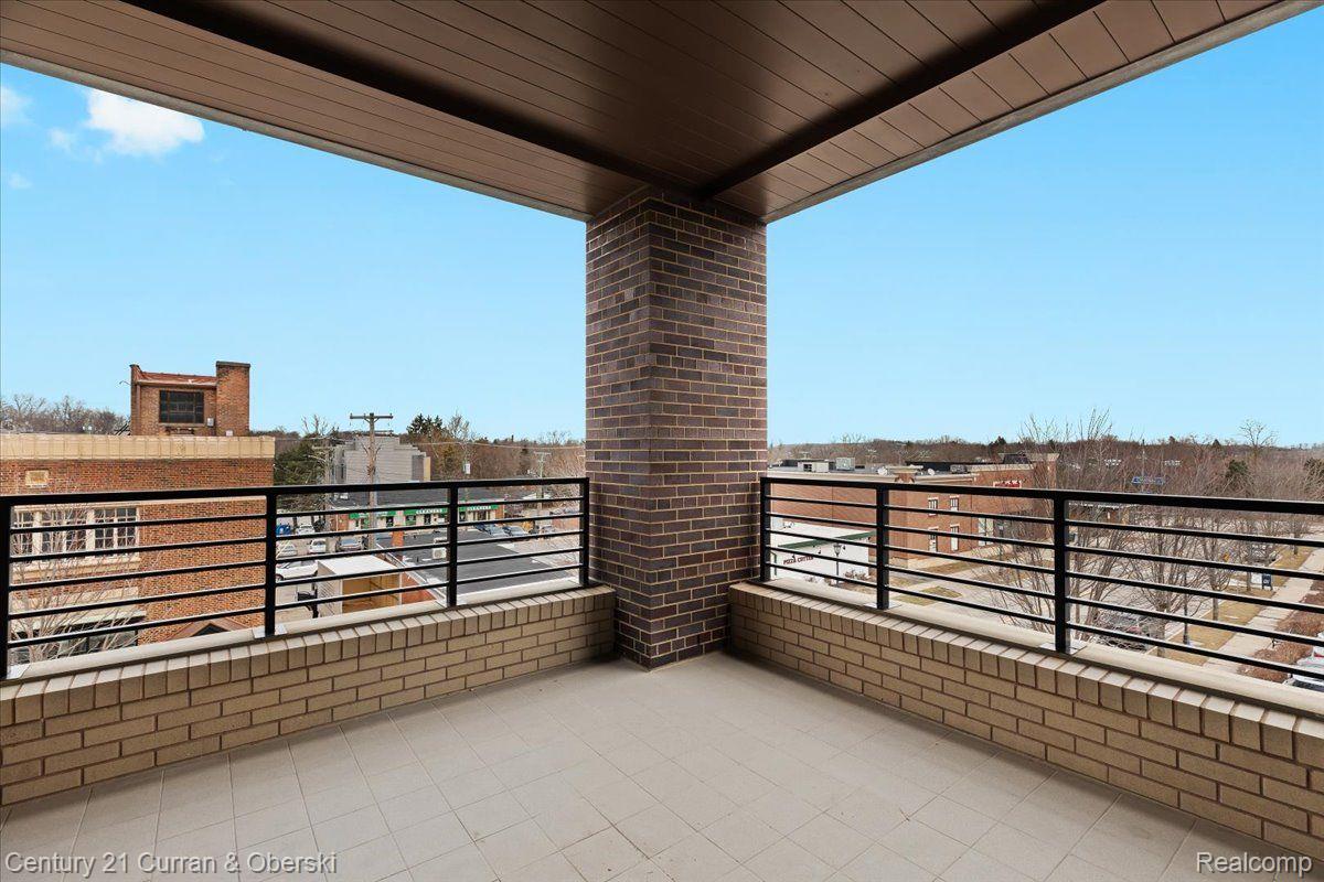 Northville, Michigan, 48167, United States, 1 Bedroom Bedrooms, ,2 BathroomsBathrooms,Residential,For Sale,1841558