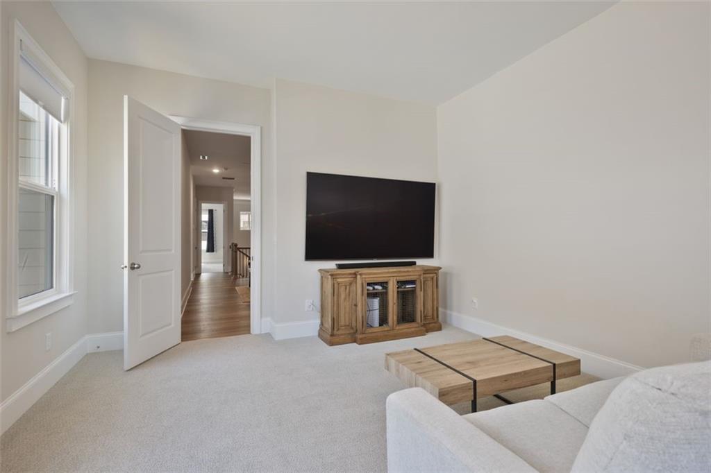 Woodstock, Georgia, 30189, United States, 3 Bedrooms Bedrooms, ,4 BathroomsBathrooms,Residential,For Sale,1901772