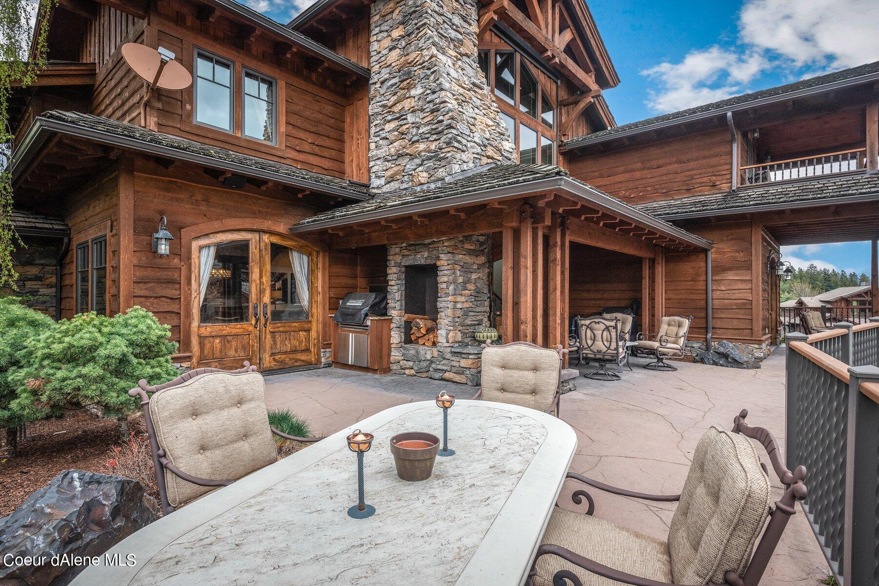 Quartzite Ln, Coeur D Alene, ID 83814