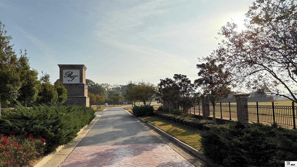 Sterlington, Louisiana, 71280, United States, 4 Bedrooms Bedrooms, ,3 BathroomsBathrooms,Residential,For Sale,1995484