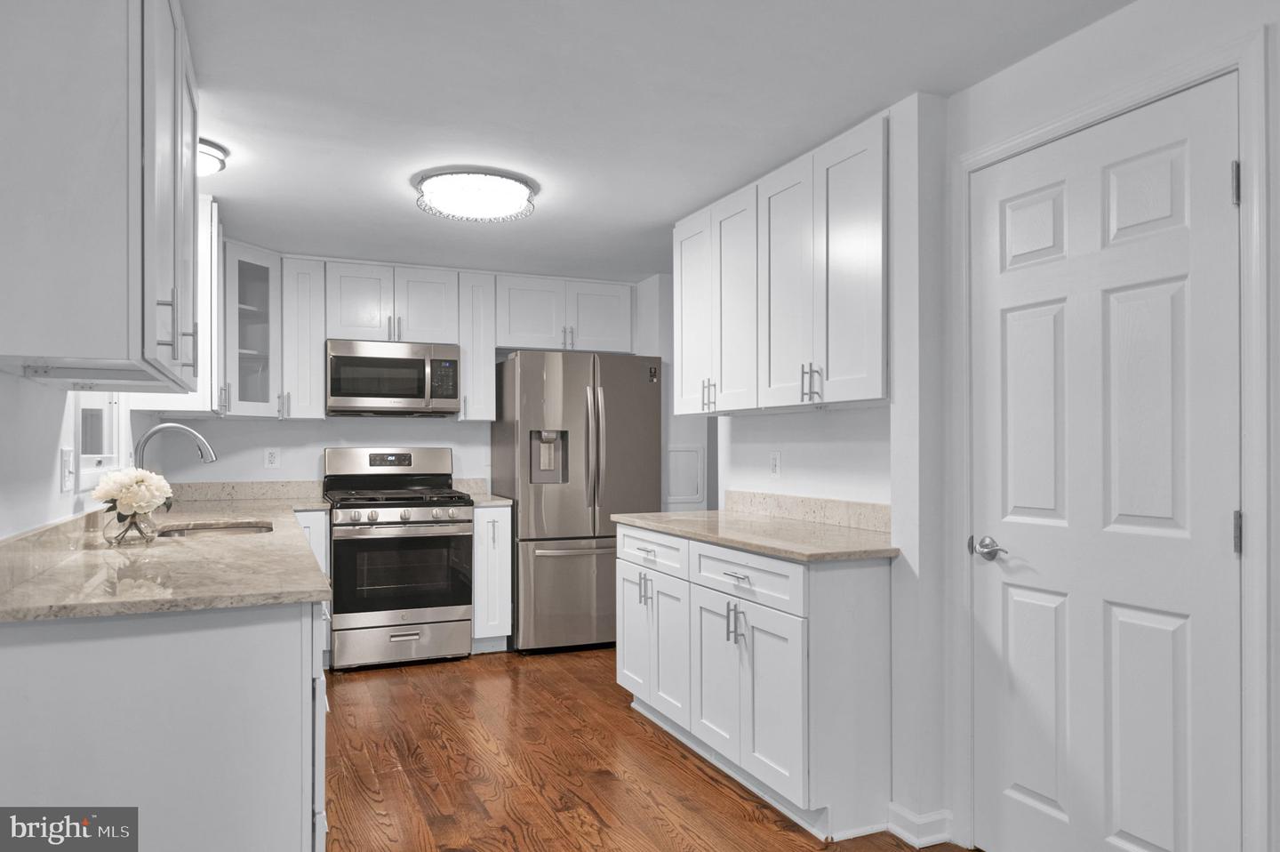 Fairfax, Virginia, 22030, United States, 4 Bedrooms Bedrooms, ,3 BathroomsBathrooms,Residential,For Sale,1896829