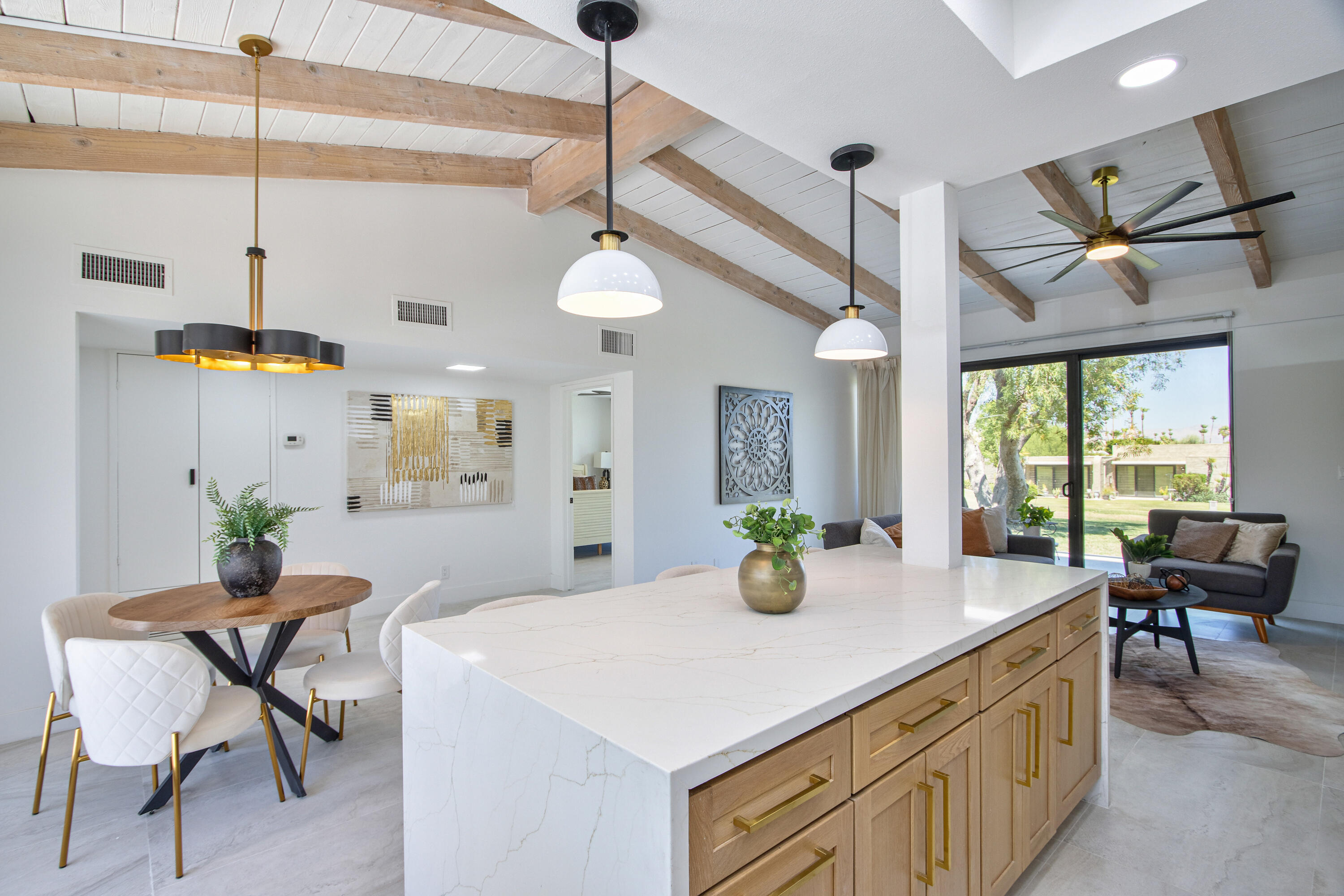 Palm Springs, California, 92262, United States, 2 Bedrooms Bedrooms, ,2 BathroomsBathrooms,Residential,For Sale,1890767