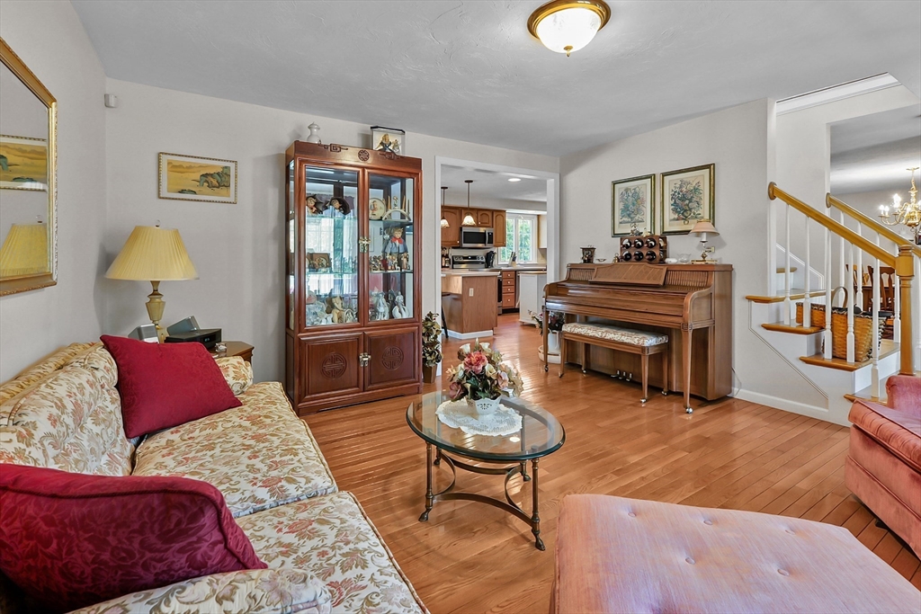 Attleboro, Massachusetts, 02703, United States, 4 Bedrooms Bedrooms, ,4 BathroomsBathrooms,Residential,For Sale,1880500