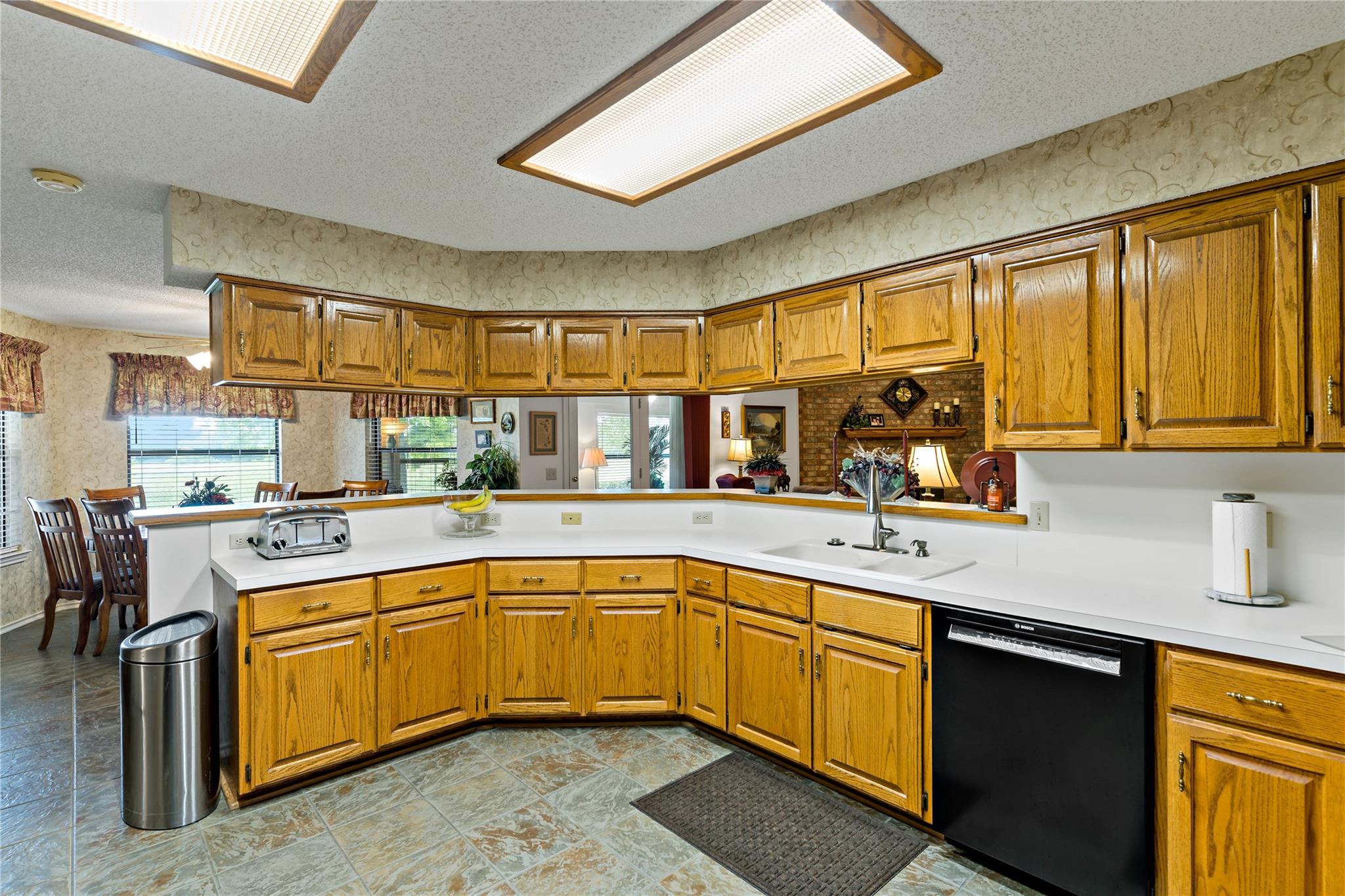 Cla, Texas, 75550, United States, 3 Bedrooms Bedrooms, ,3 BathroomsBathrooms,Residential,For Sale,1879365