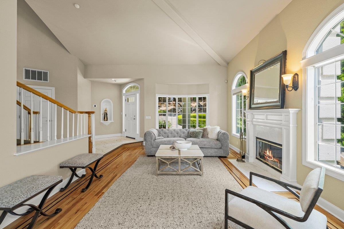 Los Gatos, California, 95033, United States, 5 Bedrooms Bedrooms, ,4 BathroomsBathrooms,Residential,For Sale,1744780