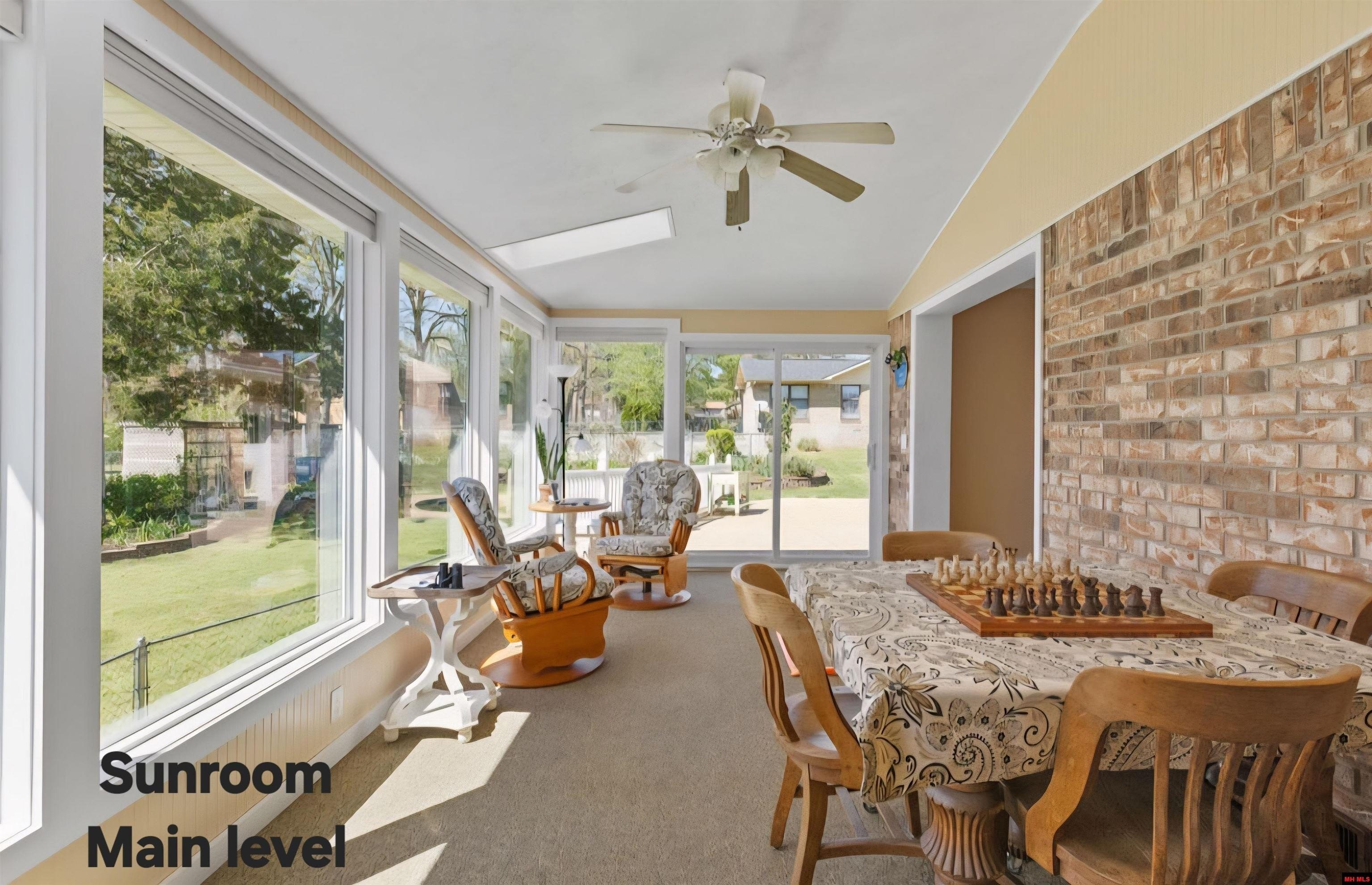 Mountain Home, Arkansas, 72653, United States, 3 Bedrooms Bedrooms, ,4 BathroomsBathrooms,Residential,For Sale,2036578