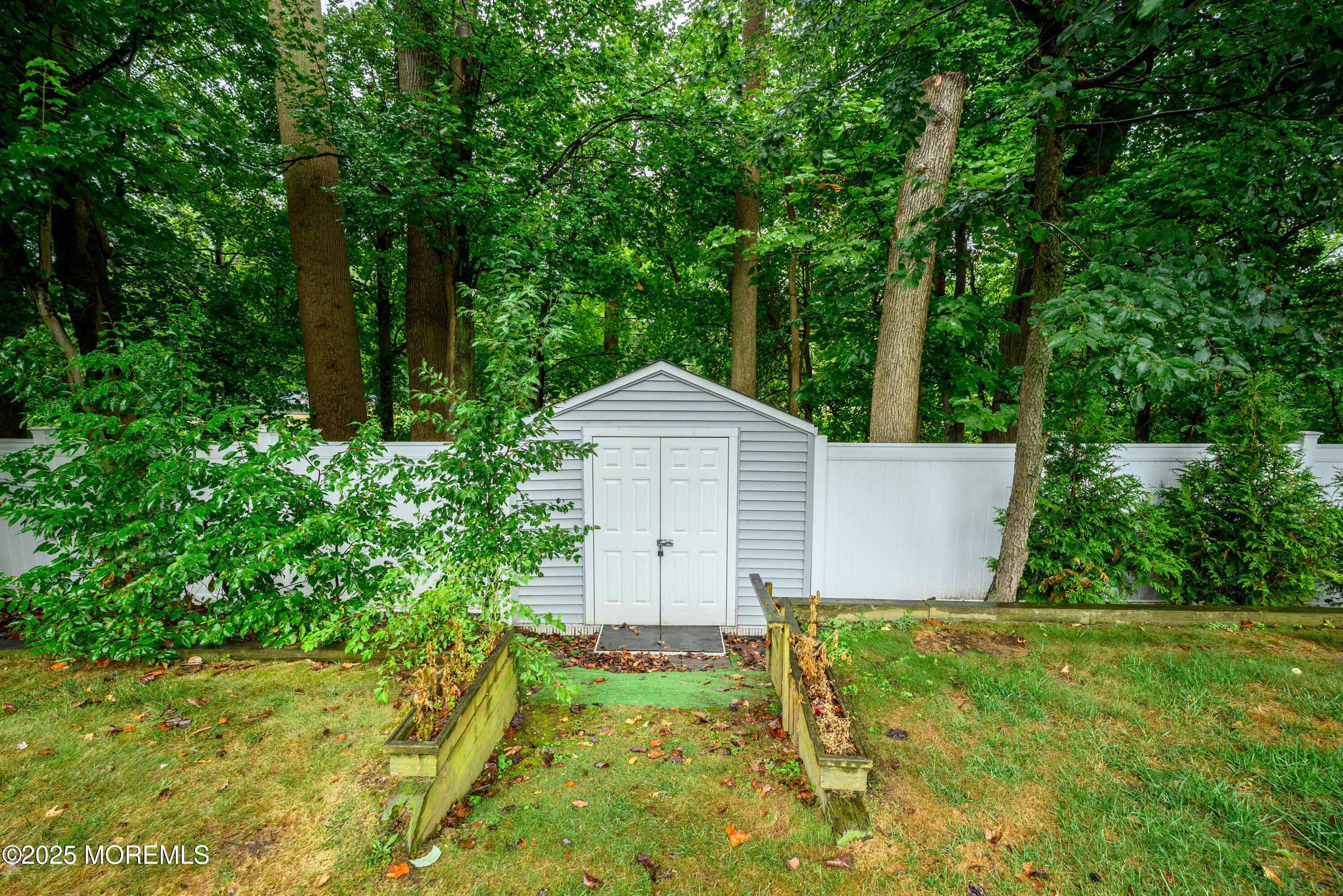Manalapan, New Jersey, 07726, United States, 4 Bedrooms Bedrooms, ,3 BathroomsBathrooms,Residential,For Sale,1938974