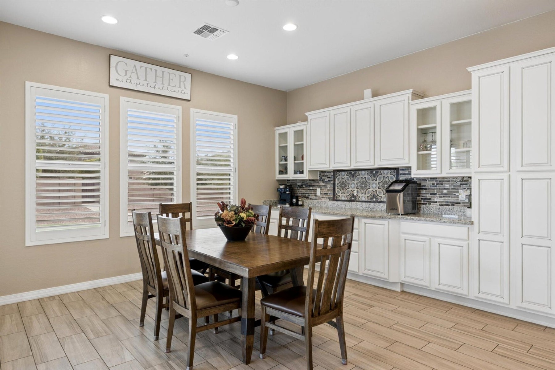  7551 W Saguaro Park Lane  Peoria, AZ - 物件實景