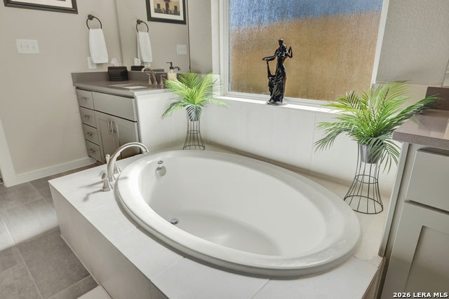 New Braunfels, Texas, 78132, United States, 4 Bedrooms Bedrooms, ,3 BathroomsBathrooms,Residential,For Sale,2025868