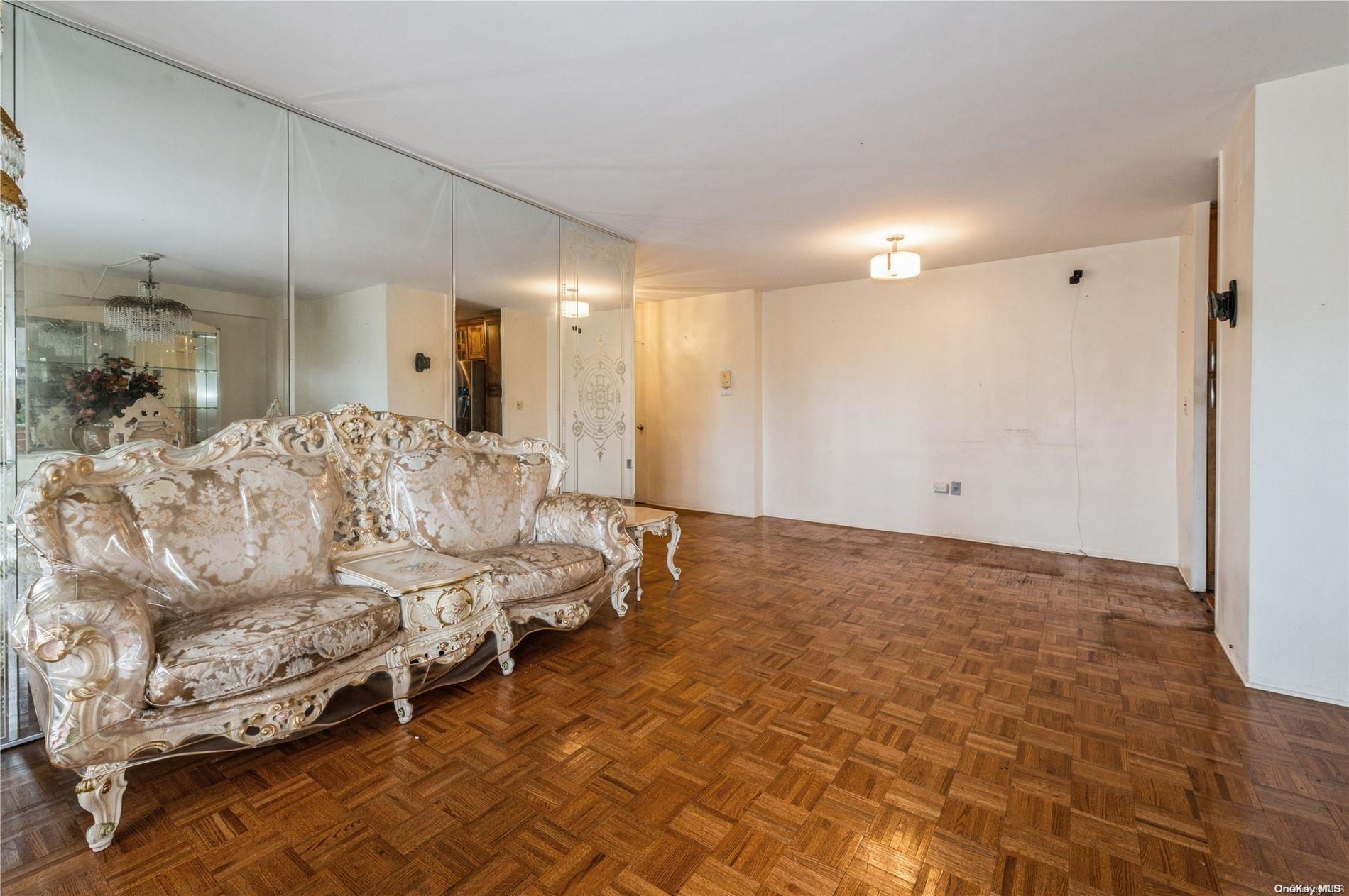 1019 Van Siclen Avenu, 4D, Brooklyn, New York, 11207, United States, 3 Bedrooms Bedrooms, ,2 BathroomsBathrooms,Residential,For Sale,1019 Van Siclen Avenu , 4D,1611699