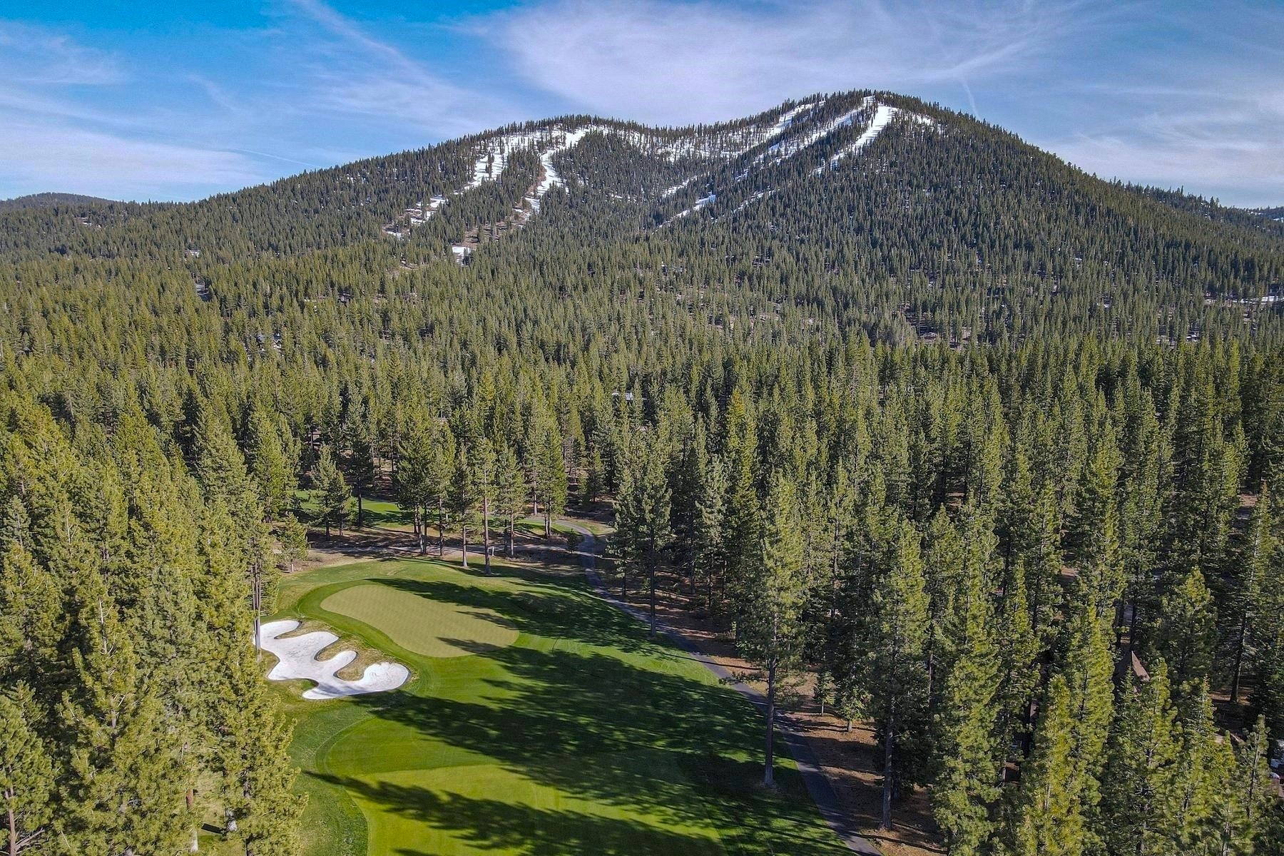  Gorgeous .63 acre Homesite in Truckee